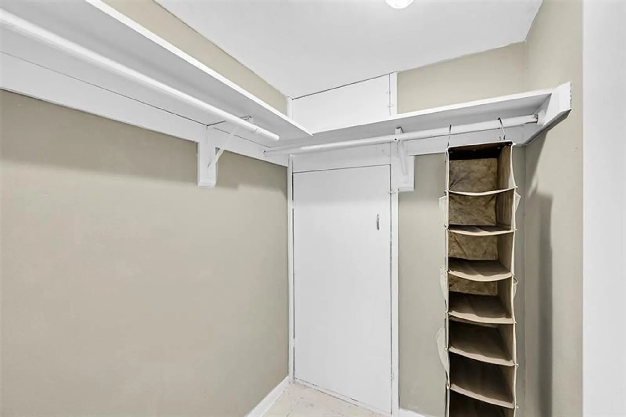 Property Slideshow image 16 of 43 | 2501 w golf blvd 229, Pompano Beach, FL, 33064