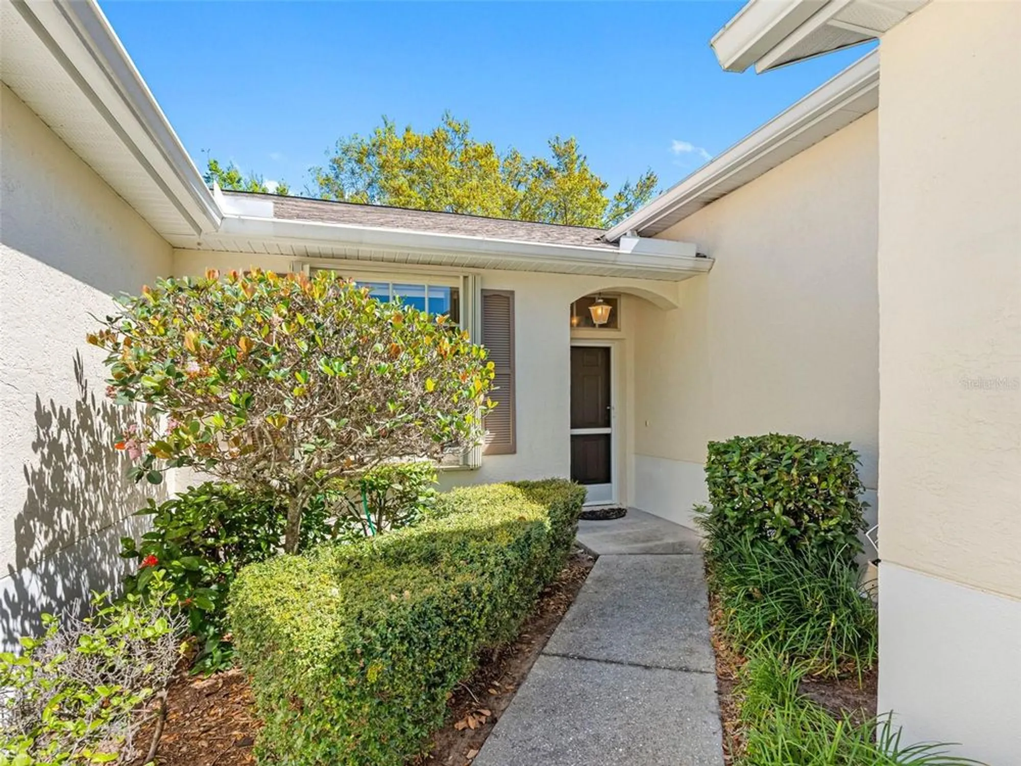 Property Slideshow image 2 of 48 | 2618 newcomb ct # 12, Sun City Center, FL, 33573