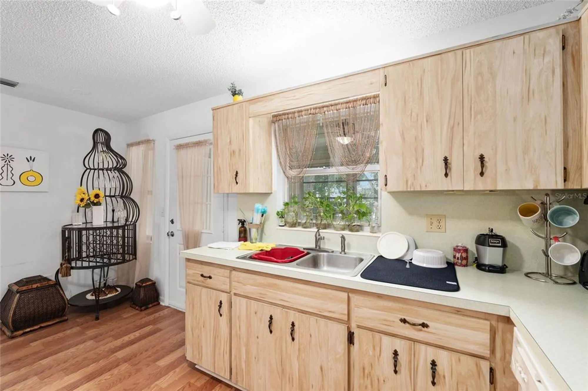 Property Slideshow image 16 of 37 | 8580 sw 97th lane rd d, Ocala, FL, 34481