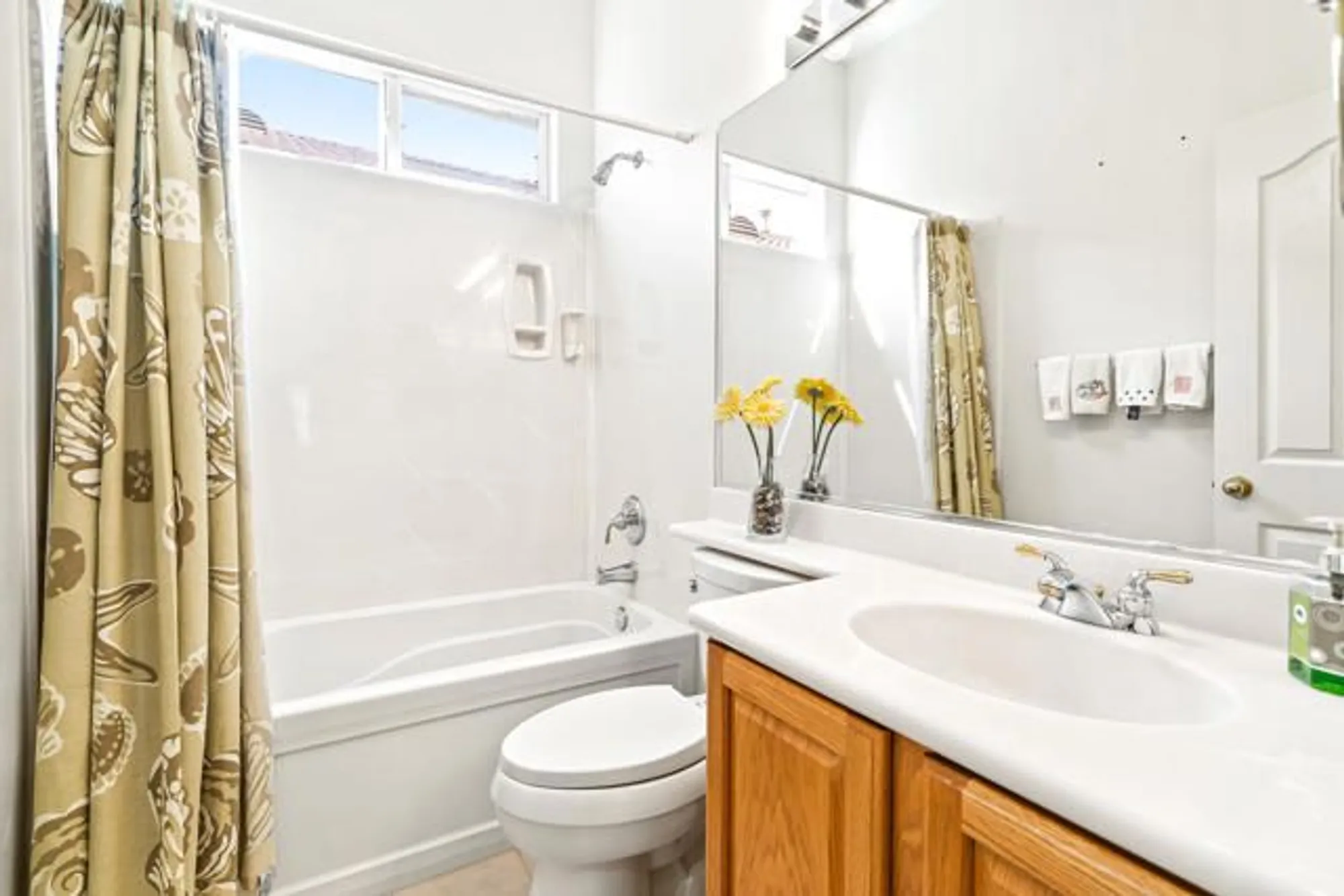 Property Slideshow image 30 of 49 | 80157 royal birkdale dr, Indio, CA, 92201