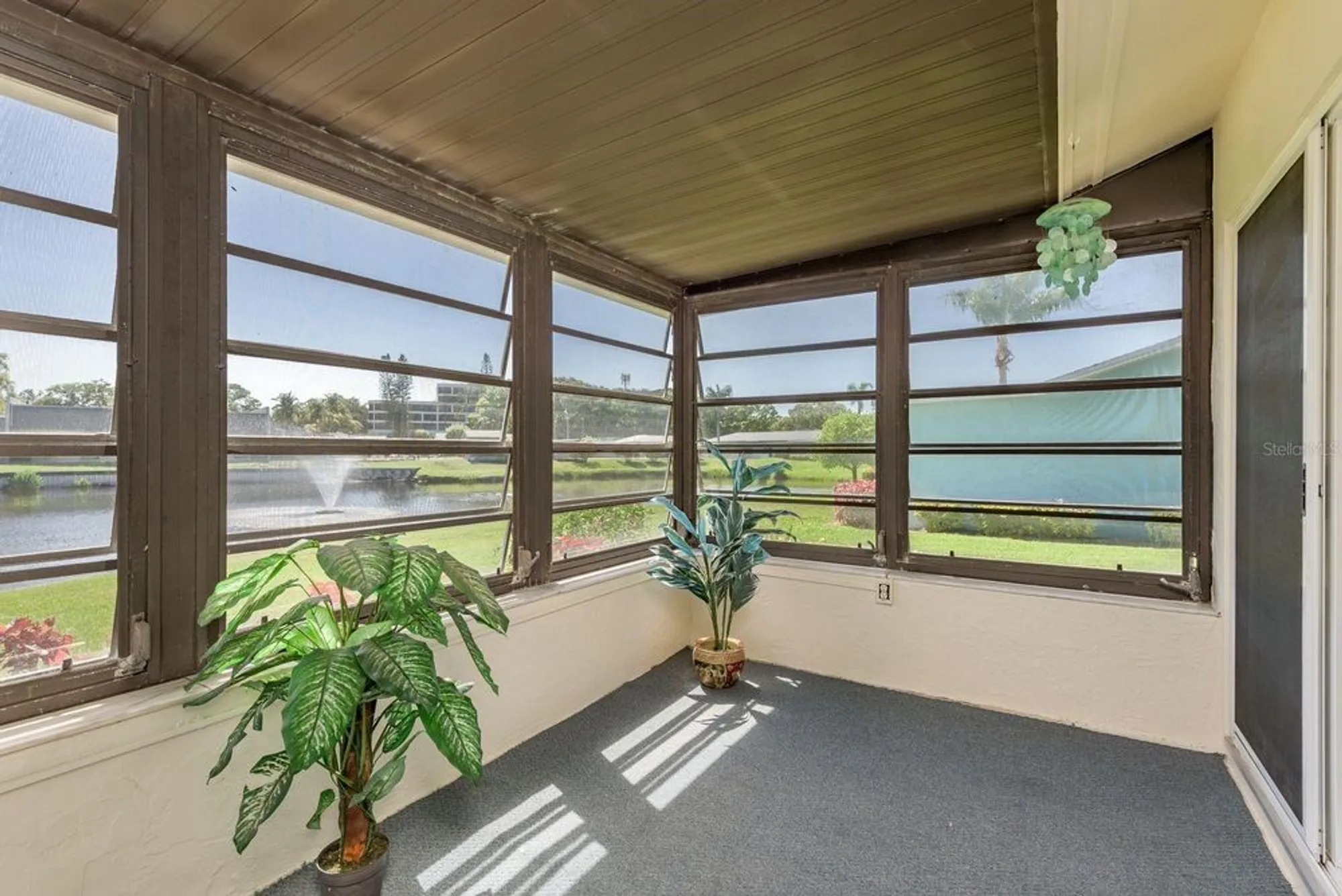 Property Slideshow image 21 of 55 | 2738 sherbrooke ln c, Palm Harbor, FL, 34684