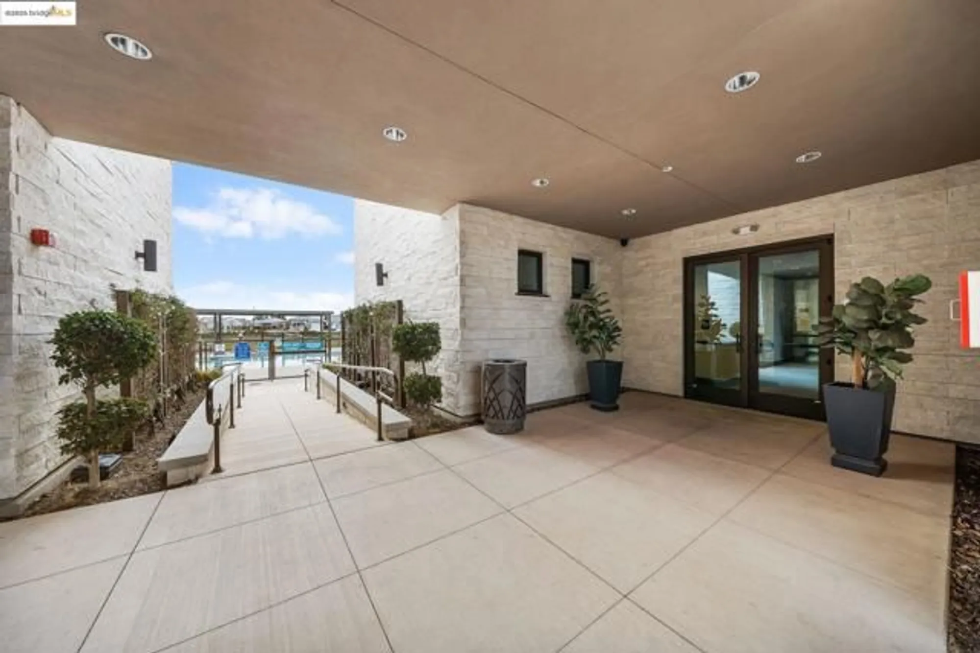 Property Slideshow image 19 of 22 | 1052 camborne dr, Manteca, CA, 95336