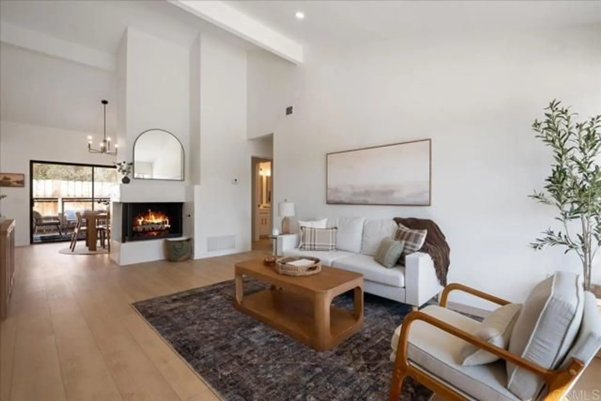 Property Slideshow image 1 of 36 | 737 nob cir, Vista, CA, 92084