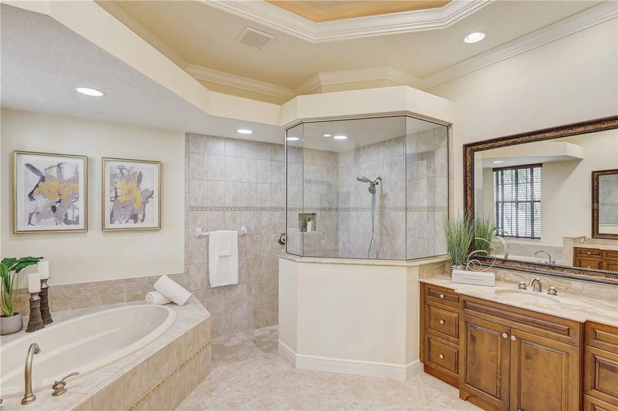 Property Slideshow image 28 of 61 | 5408 tybee island dr, Apollo Beach, FL, 33572