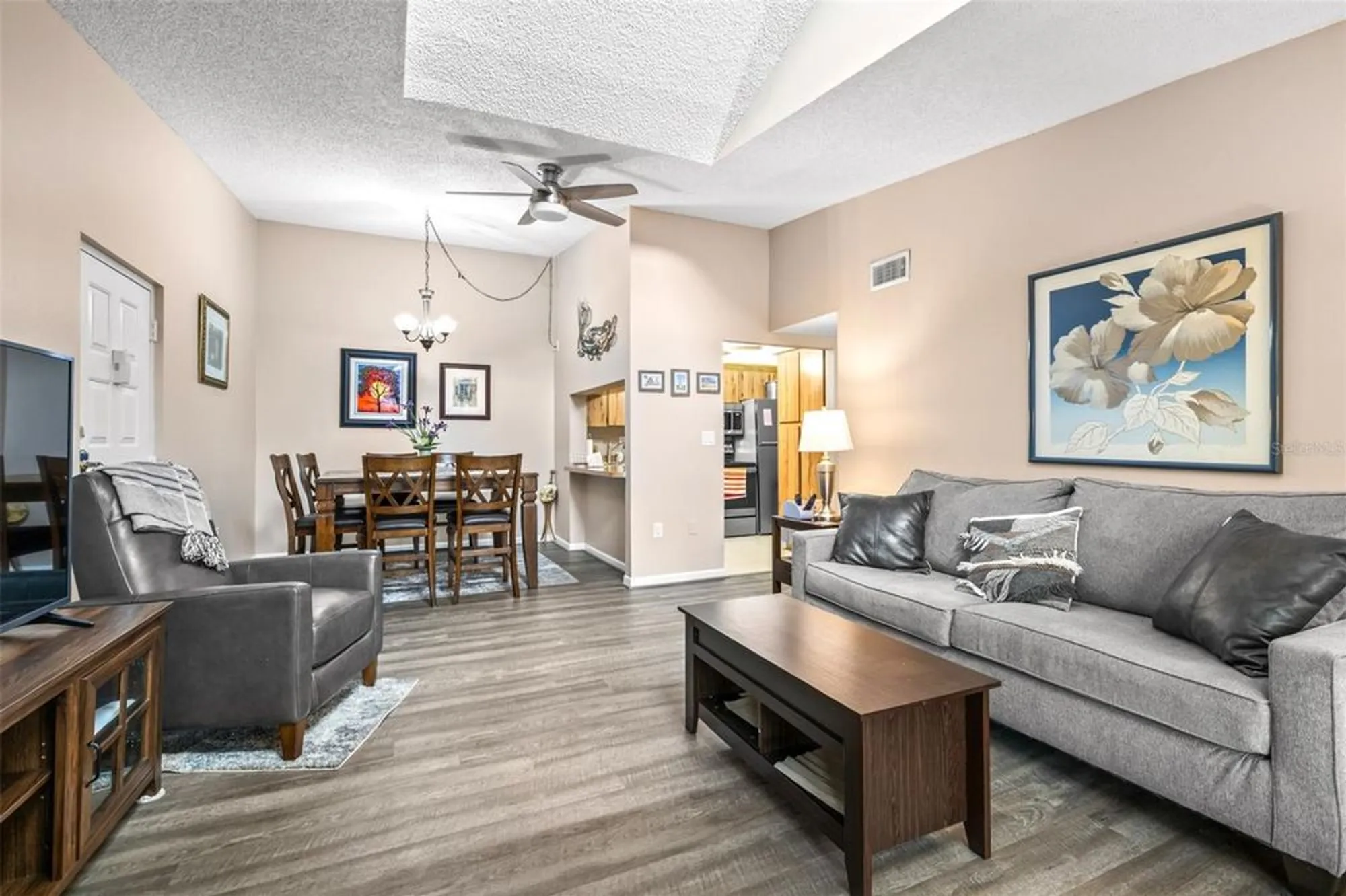 Property Slideshow image 8 of 34 | 1871 pine ridge way w apt h3, Palm Harbor, FL, 34684