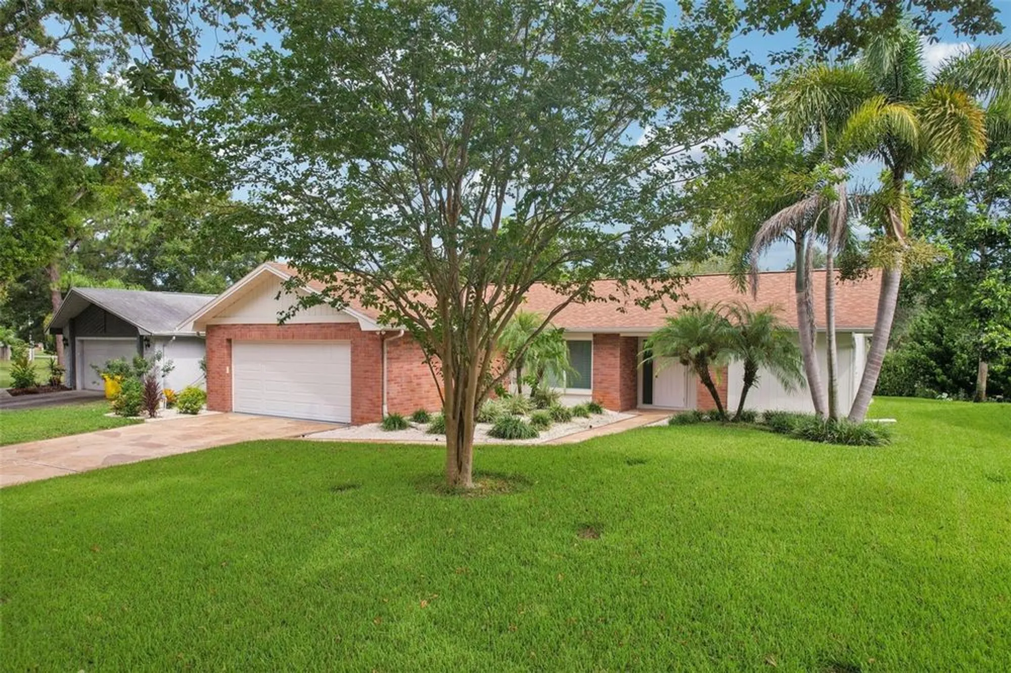 Property Slideshow image 45 of 78 | 2866 thistle ct, Palm Harbor, FL, 34684