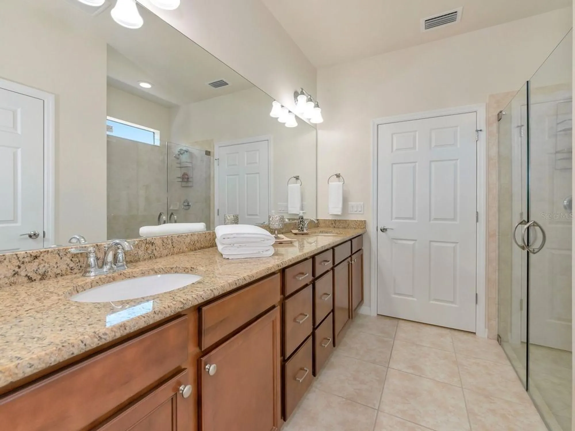 Property Slideshow image 13 of 51 | 5952 snowy egret dr, Sarasota, FL, 34238