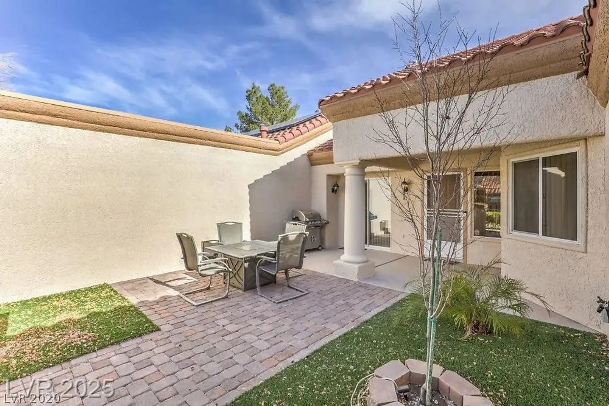 Property Slideshow image 2 of 12 | 2732 showcase dr, Las Vegas, NV, 89134