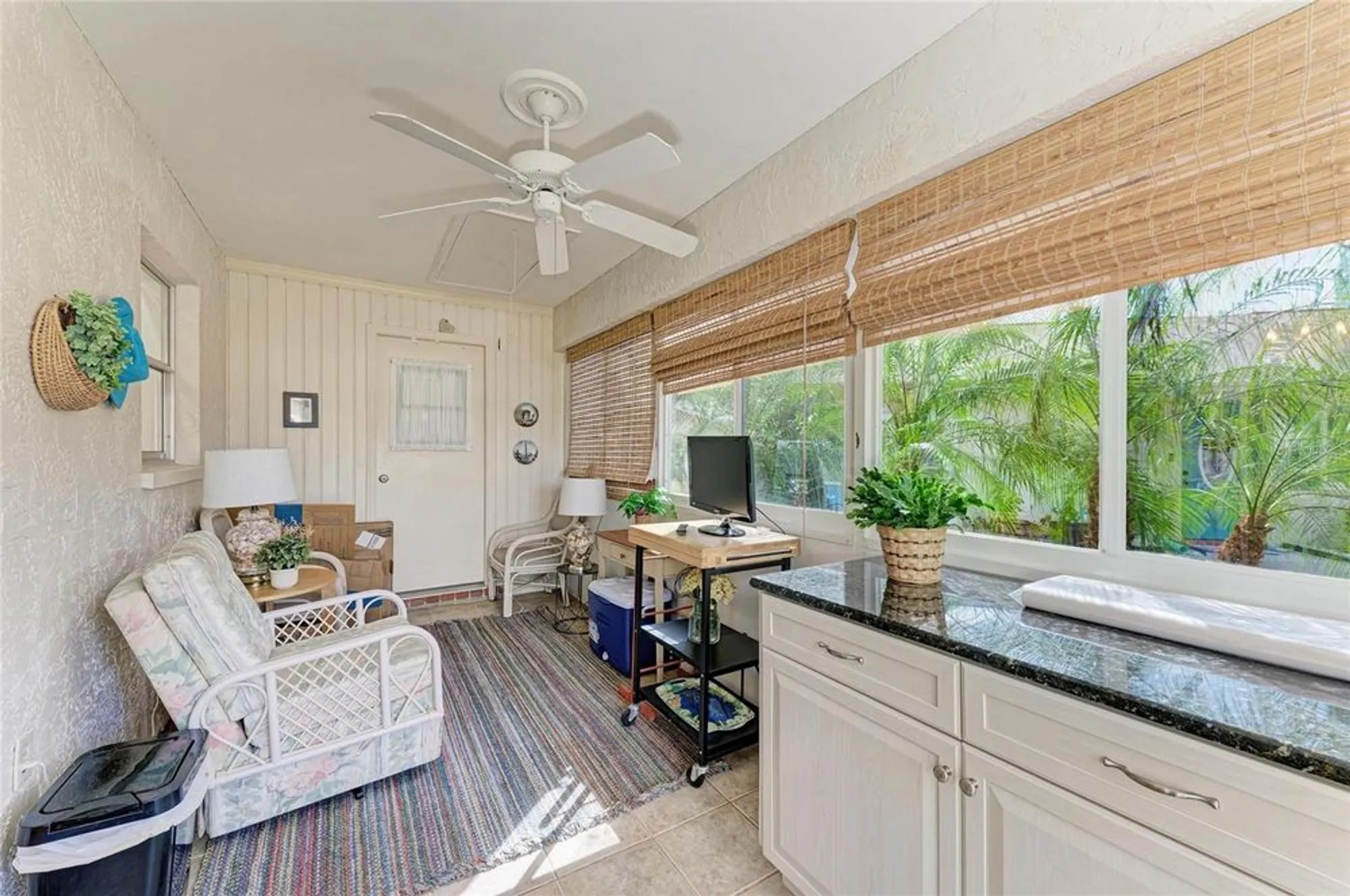 Property Slideshow image 24 of 46 | 1906 canterbury ln 16, Sun City Center, FL, 33573