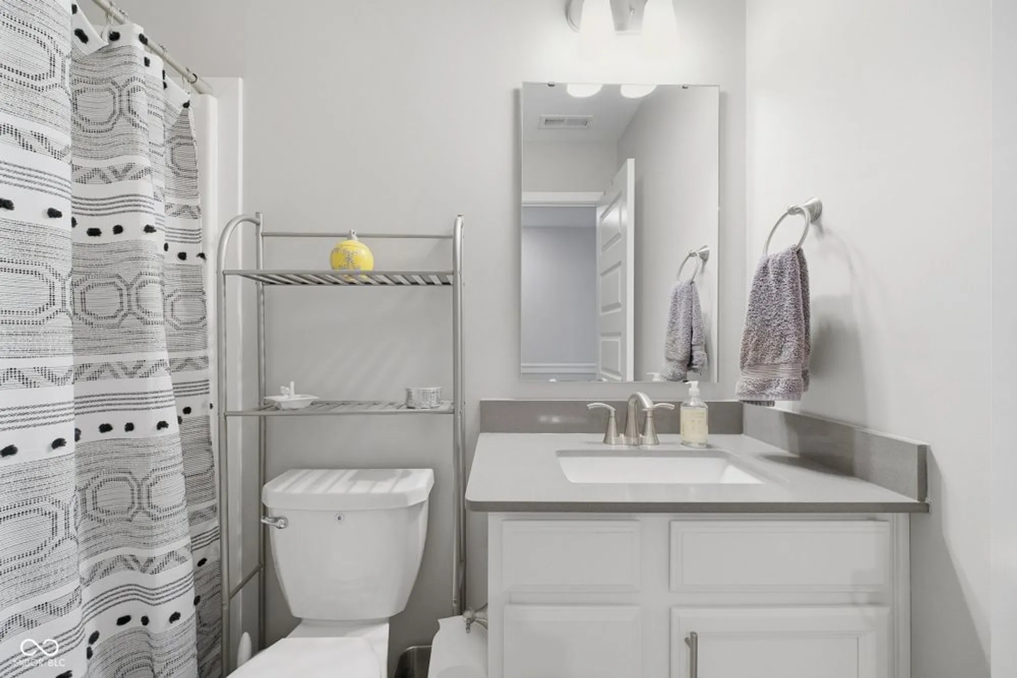 Property Slideshow image 25 of 34 | 1685 garwood dr, Westfield, IN, 46074