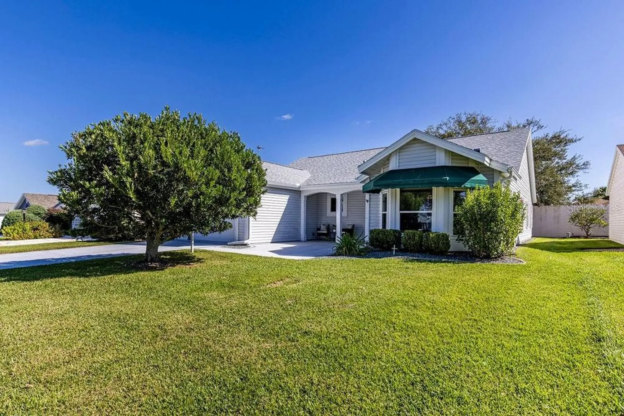 Property Slideshow image 33 of 47 | 733 palma dr, The Villages, FL, 32159