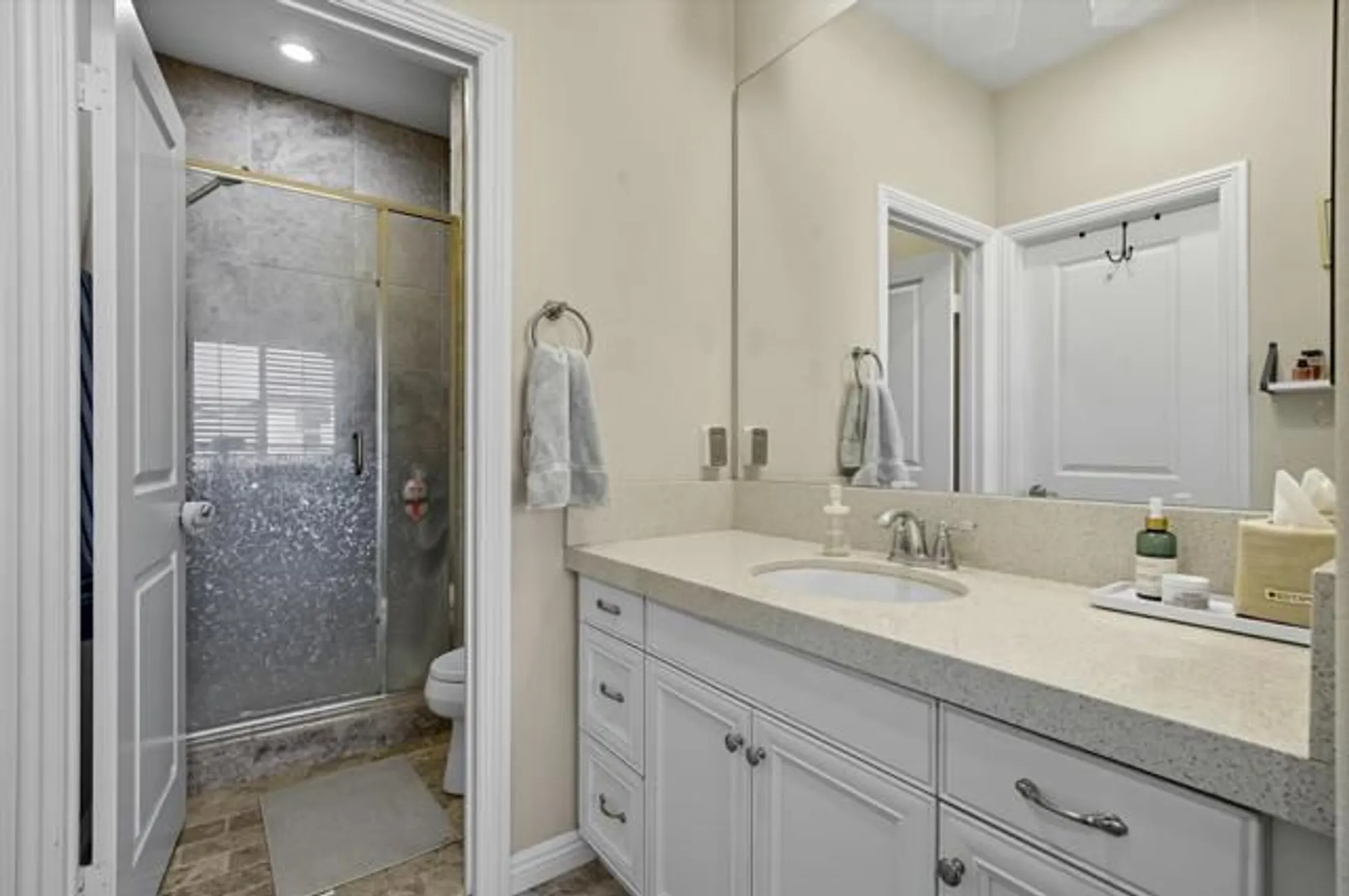 Property Slideshow image 28 of 38 | 80256 redstone way v93, La Quinta, CA, 92253