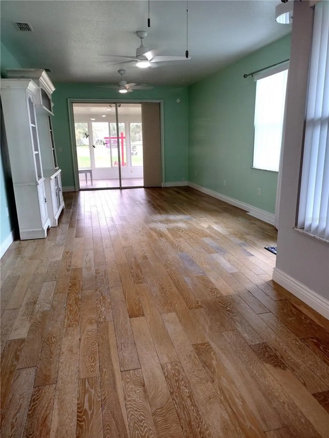 Property Slideshow image 10 of 57 | 11723 foxworth ln, New Port Richey, FL, 34654