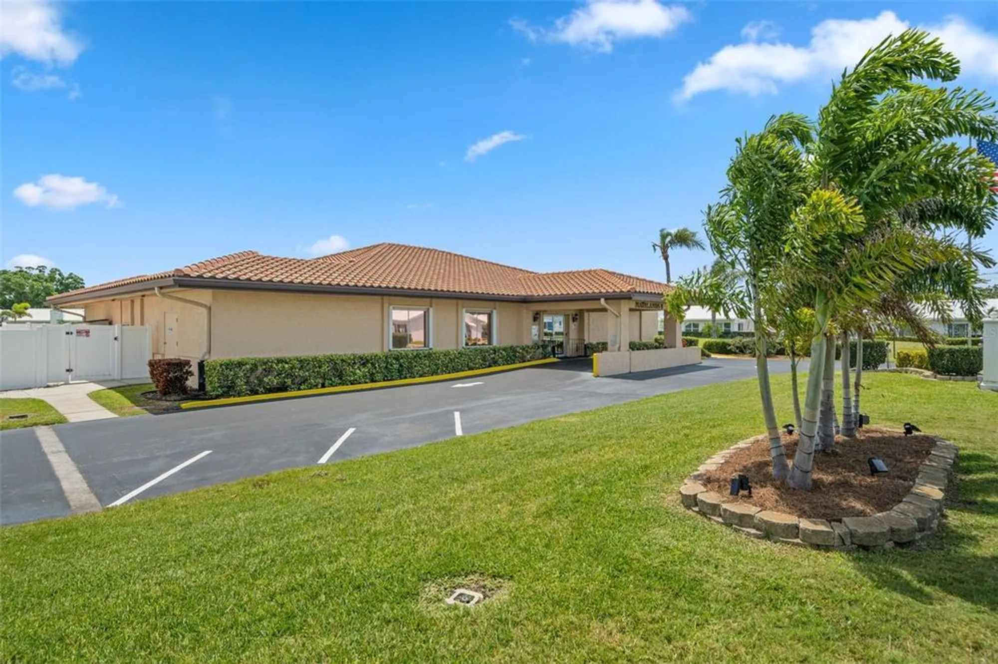 Property Slideshow image 62 of 72 | 9235 35th way n # 6, Pinellas Park, FL, 33782