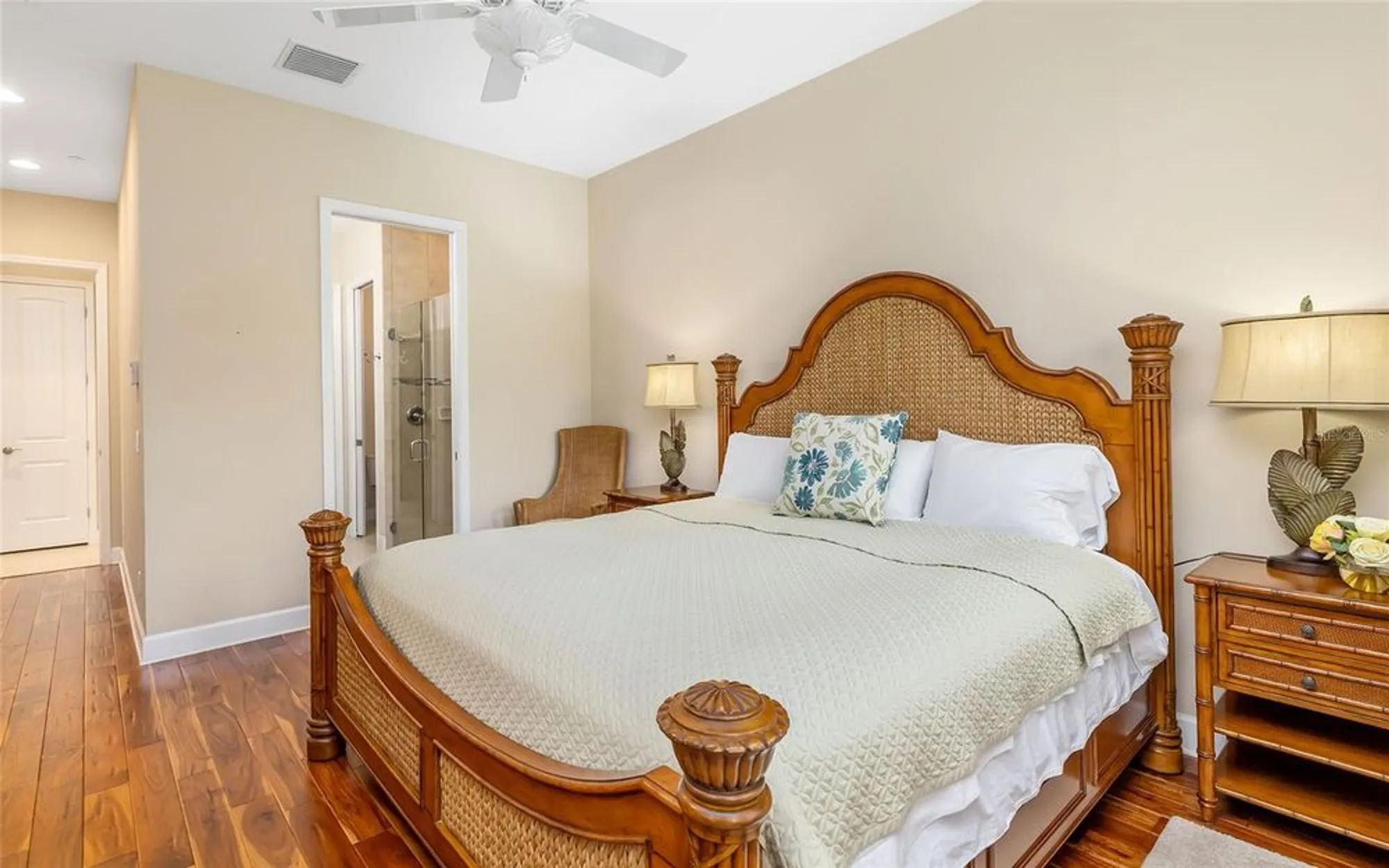 Property Slideshow image 20 of 50 | 339 sapphire lake dr unit 101, Bradenton, FL, 34209