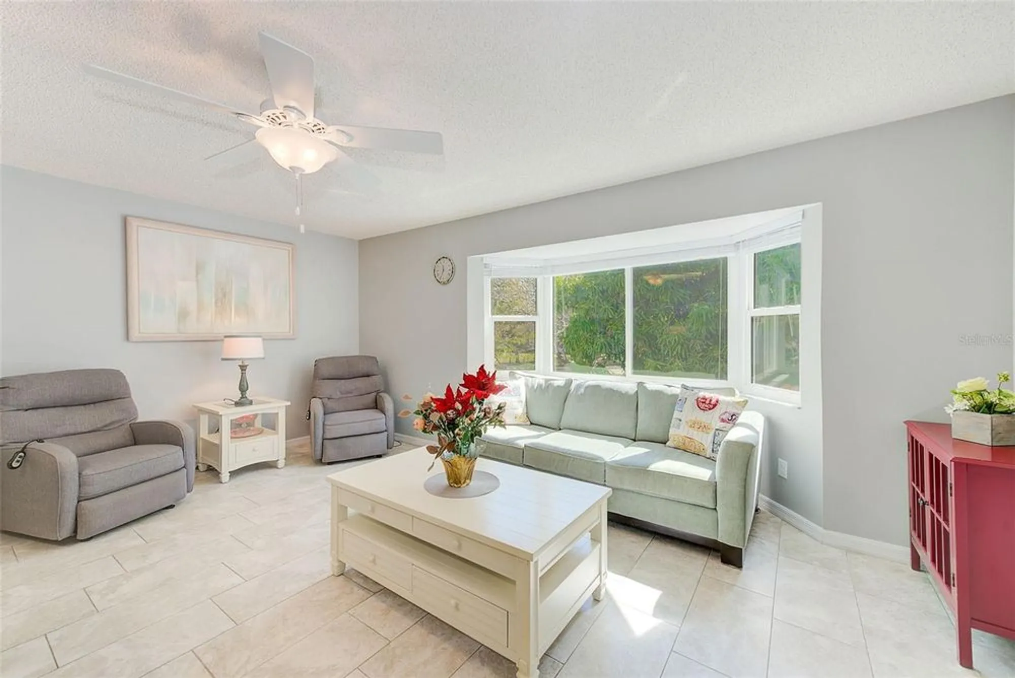 Property Slideshow image 14 of 43 | 2229 americus blvd 25, Clearwater, FL, 33763