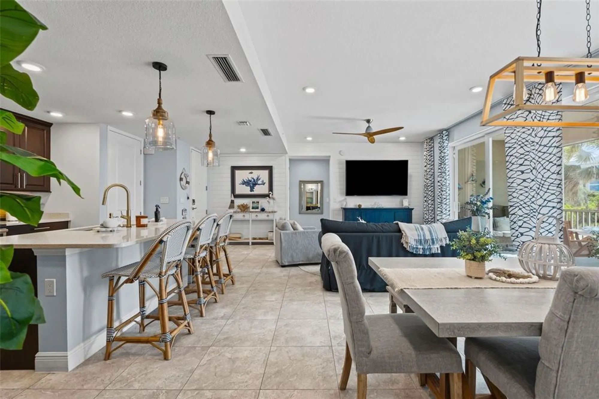 Property Slideshow image 17 of 94 | 395 aruba cir unit 101, Bradenton, FL, 34209