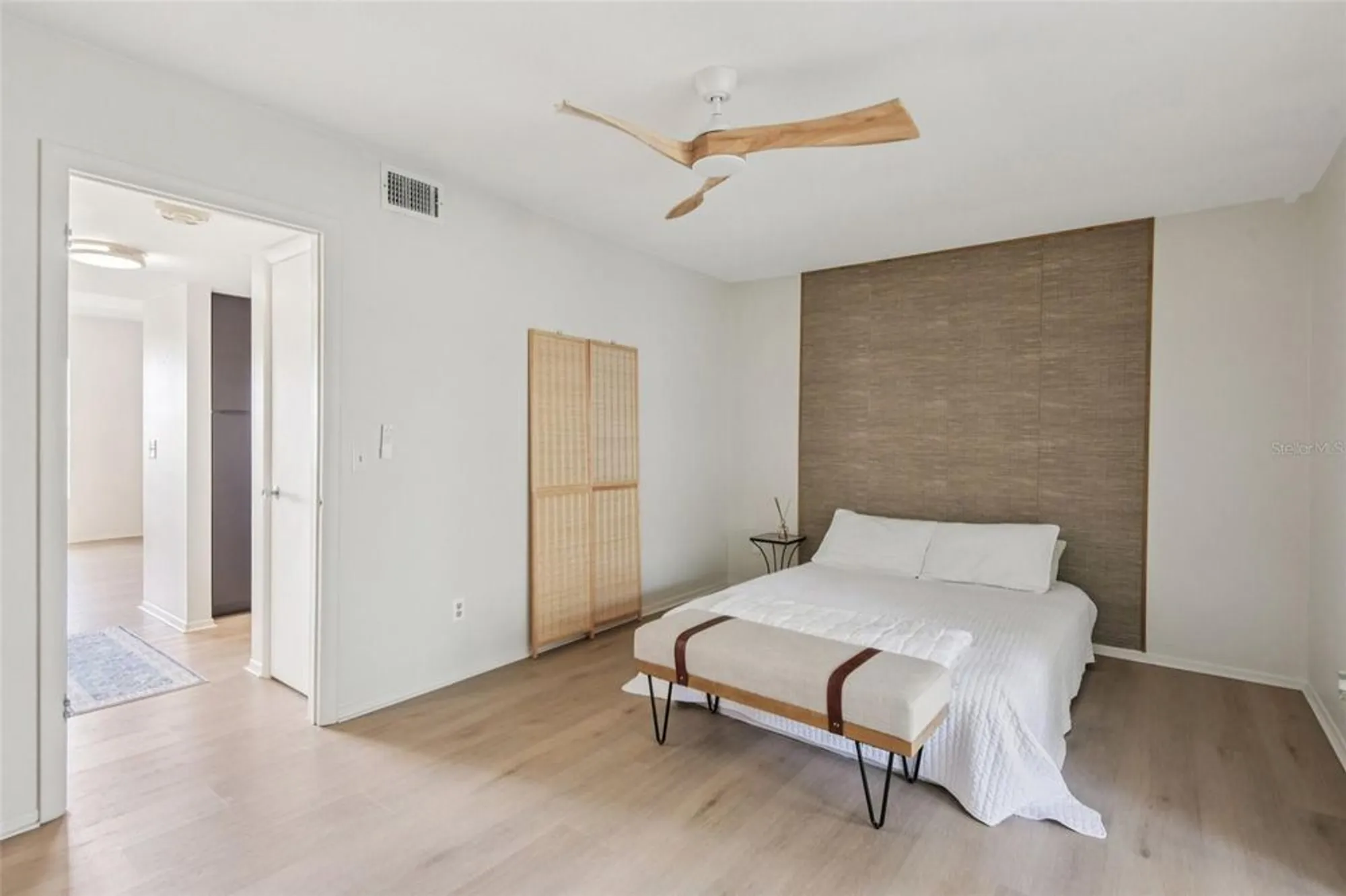 Property Slideshow image 13 of 26 | 2043 denmark st 75, Clearwater, FL, 33763