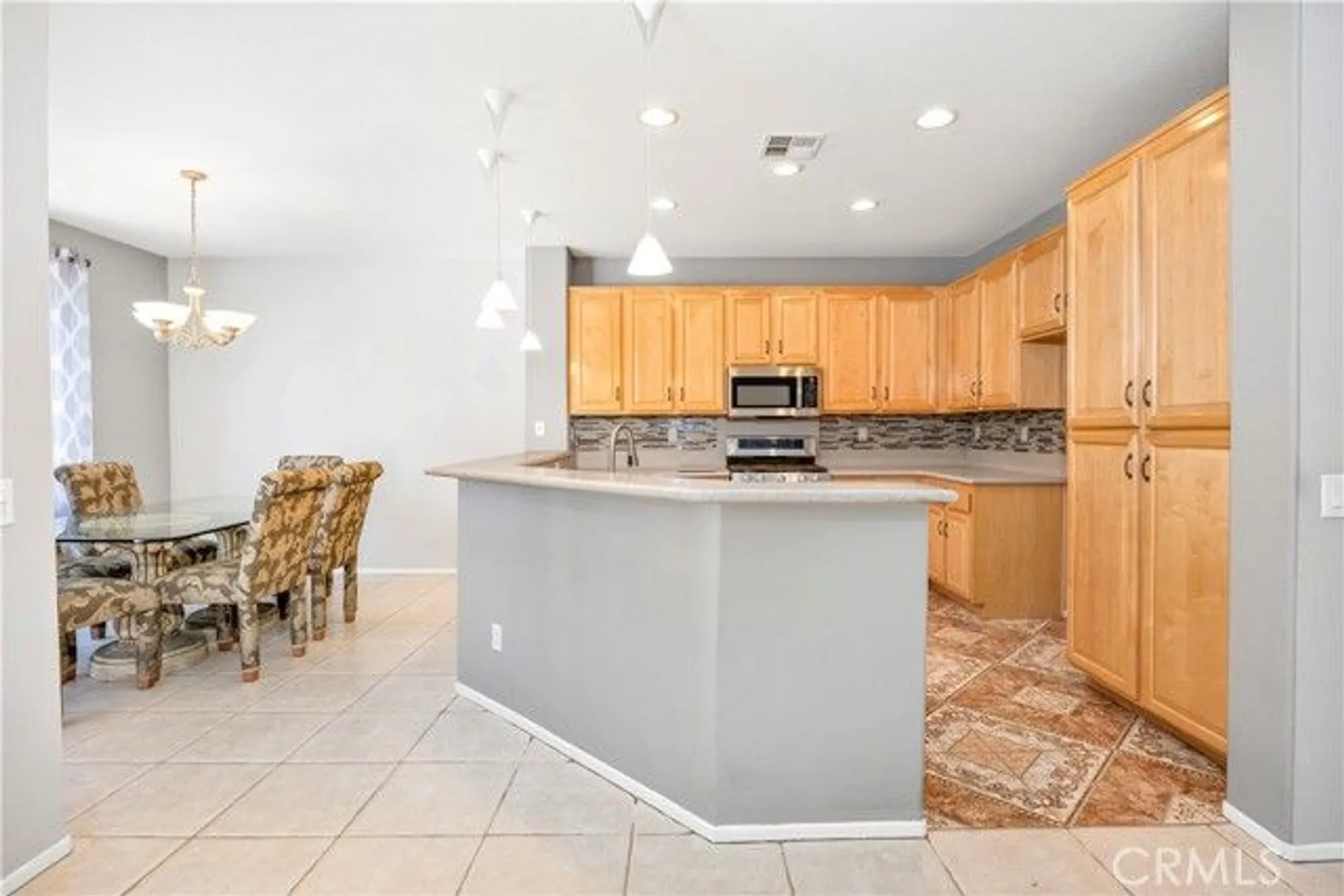 Property Slideshow image 19 of 49 | 14716 grandview dr, Moreno Valley, CA, 92555