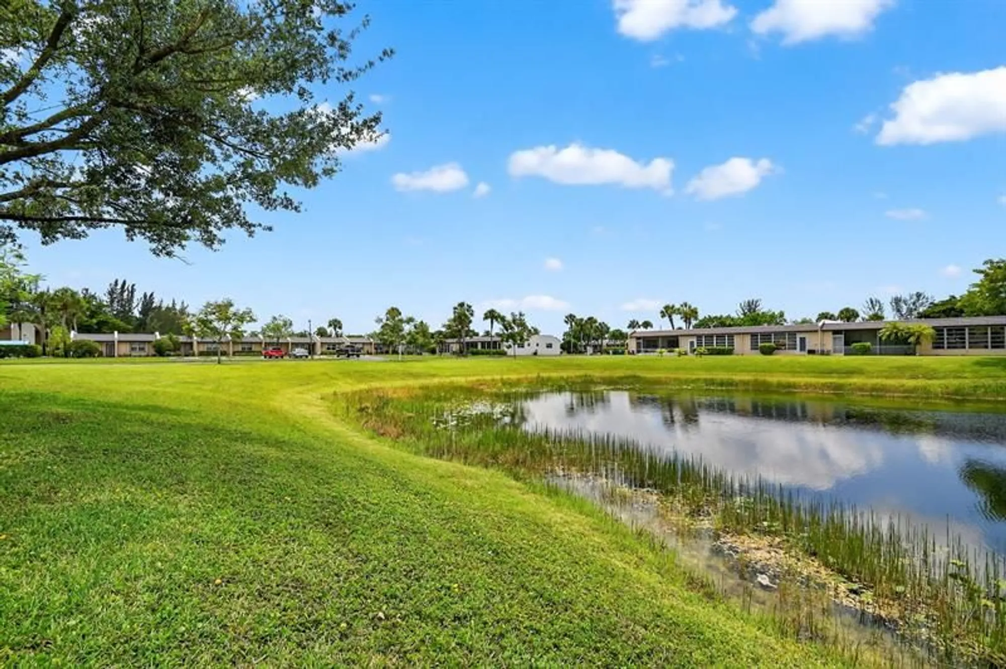 Property Slideshow image 36 of 45 | 121 lake meryl dr, West Palm Beach, FL, 33411