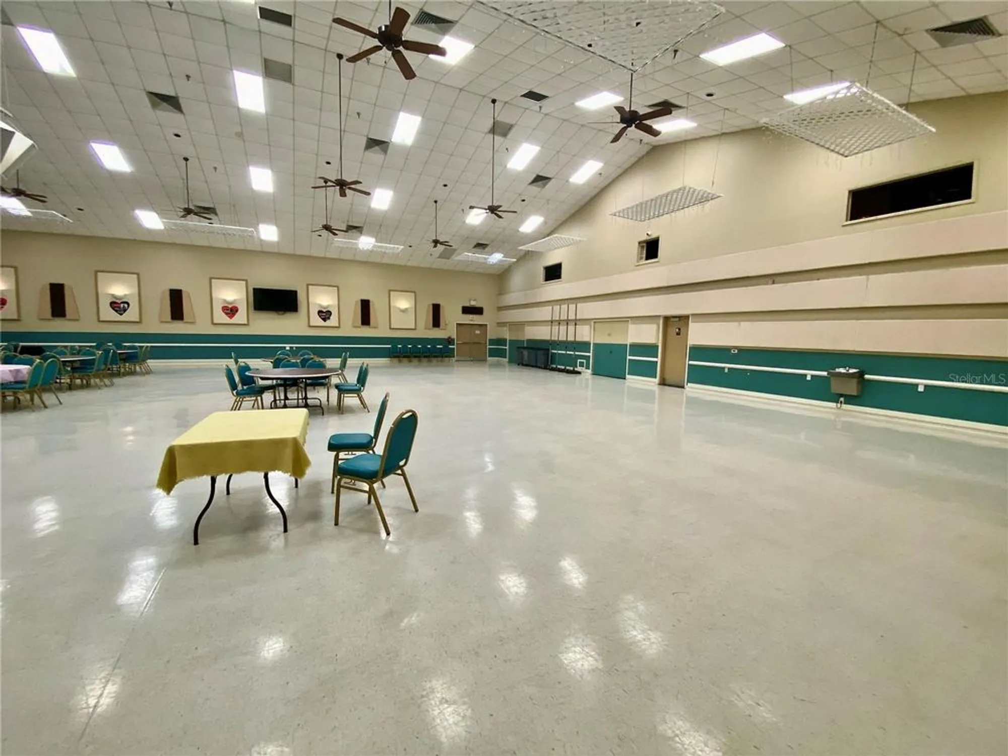 Property Slideshow image 87 of 96 | 2880 doone cir, Palm Harbor, FL, 34684