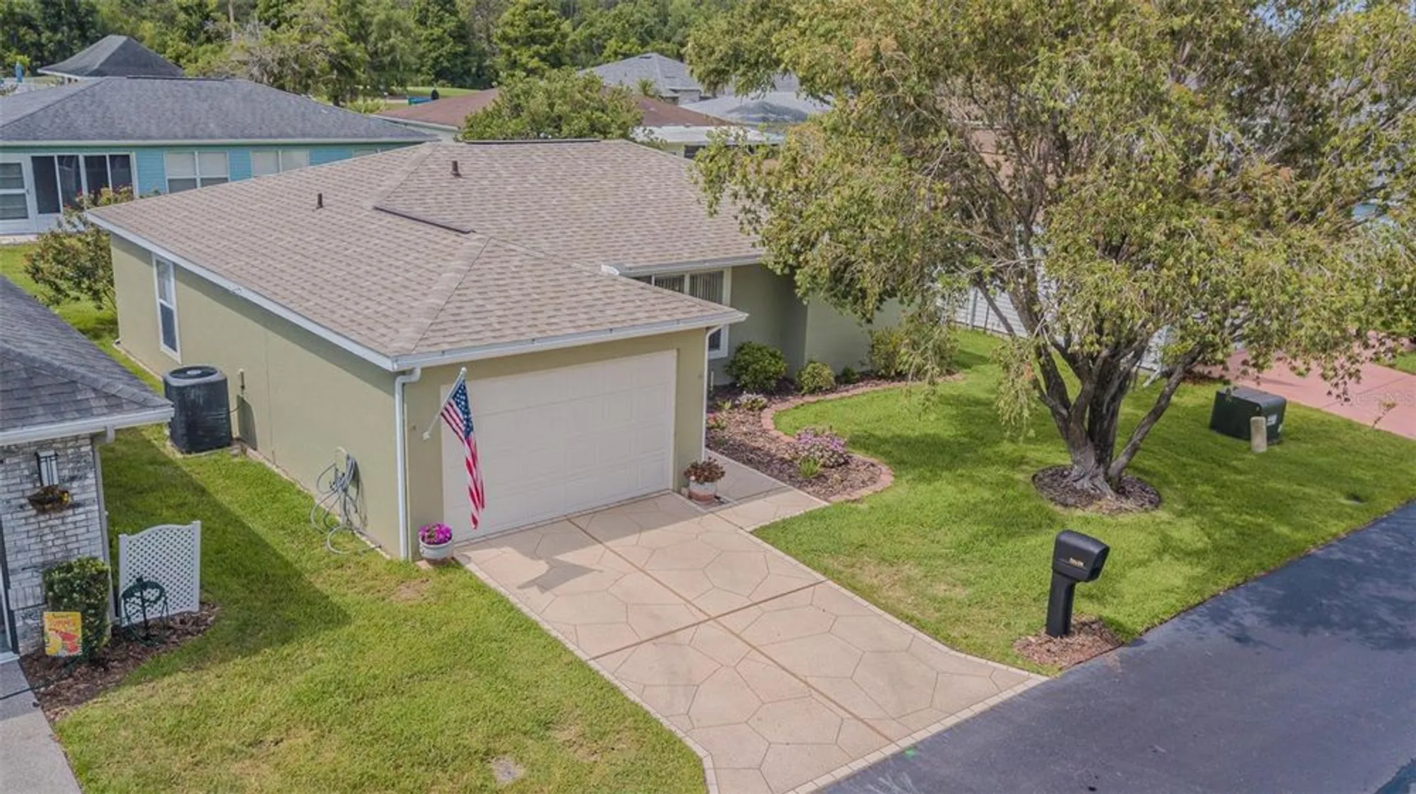 Property Slideshow image 4 of 29 | 29436 zeller ave, San Antonio, FL, 33576