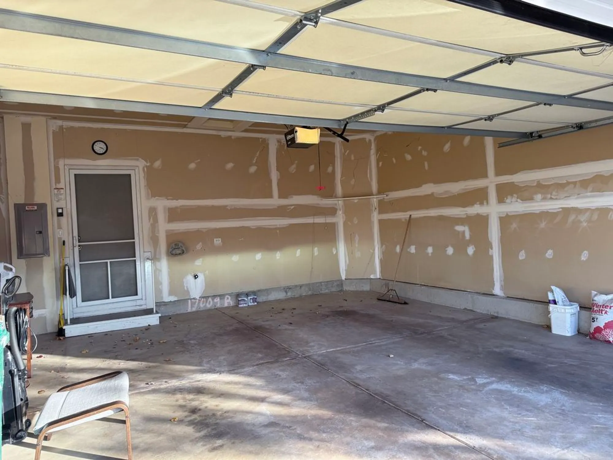 Property Slideshow image 14 of 21 | 17009 mendota dr # 17009, Lockport, IL, 60441