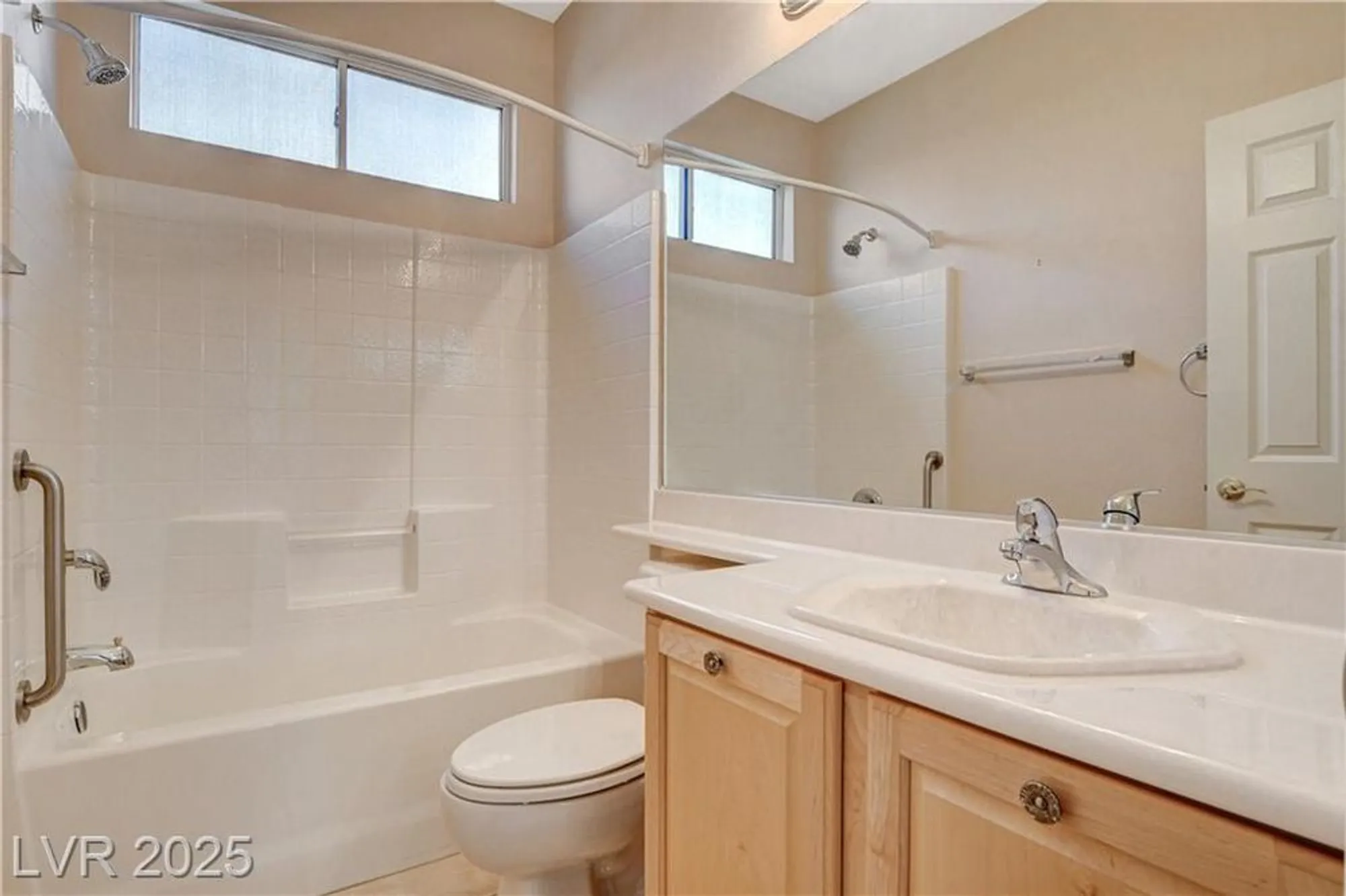 Property Slideshow image 40 of 83 | 10255 riva de angelo ave, Las Vegas, NV, 89135