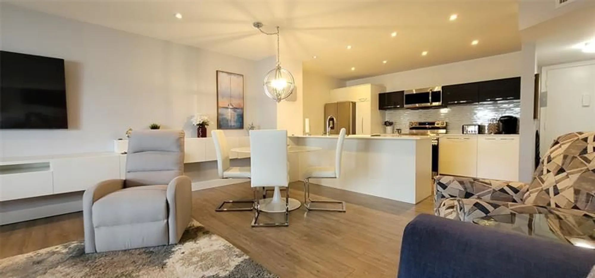 Property Slideshow image 13 of 43 | 4751 nw 21st st 112, Lauderhill, FL, 33313