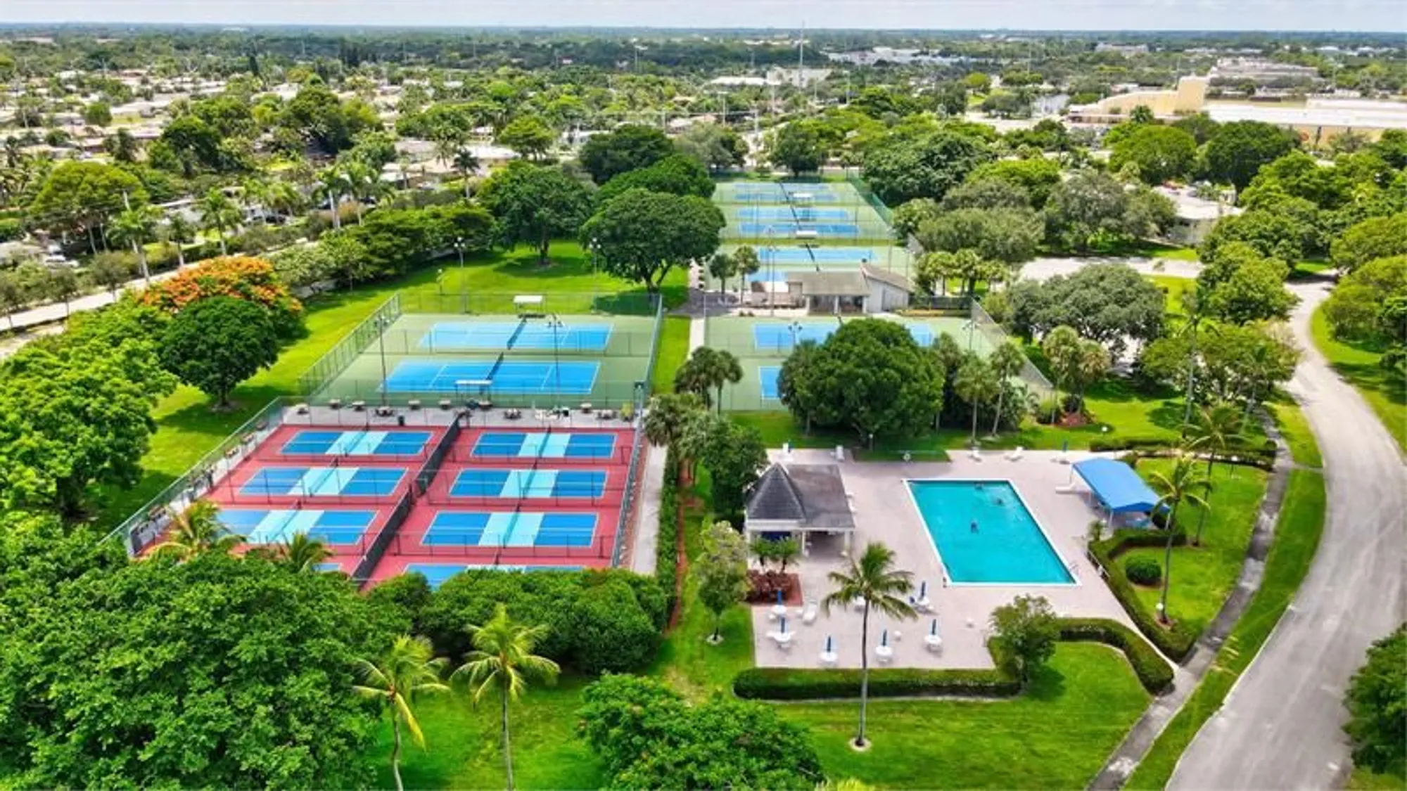 Property Slideshow image 14 of 32 | 3402 bimini ln apt e2, Coconut Creek, FL, 33066