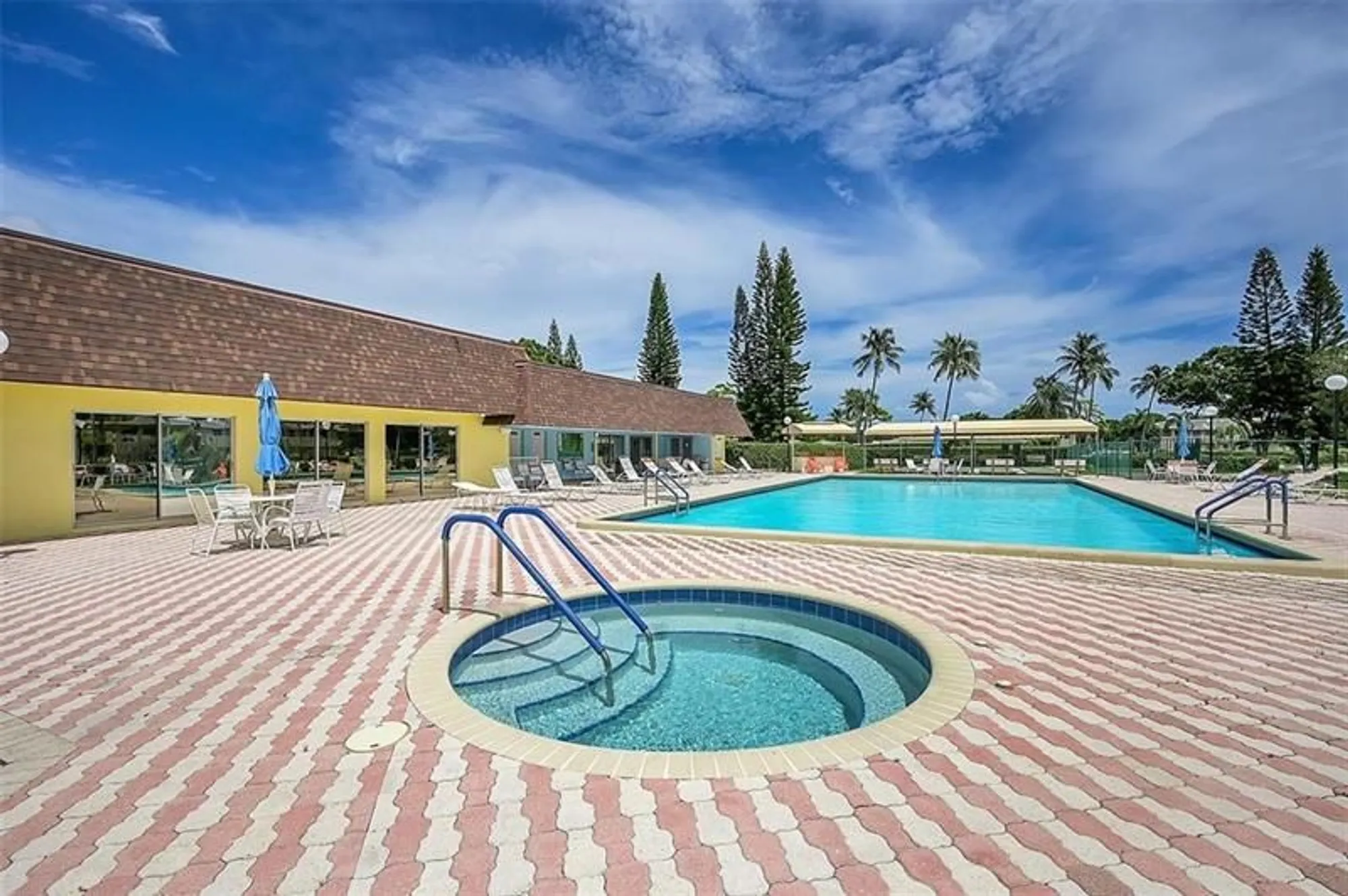 Property Slideshow image 27 of 32 | 1001 flame vine ave apt 201, Delray Beach, FL, 33445