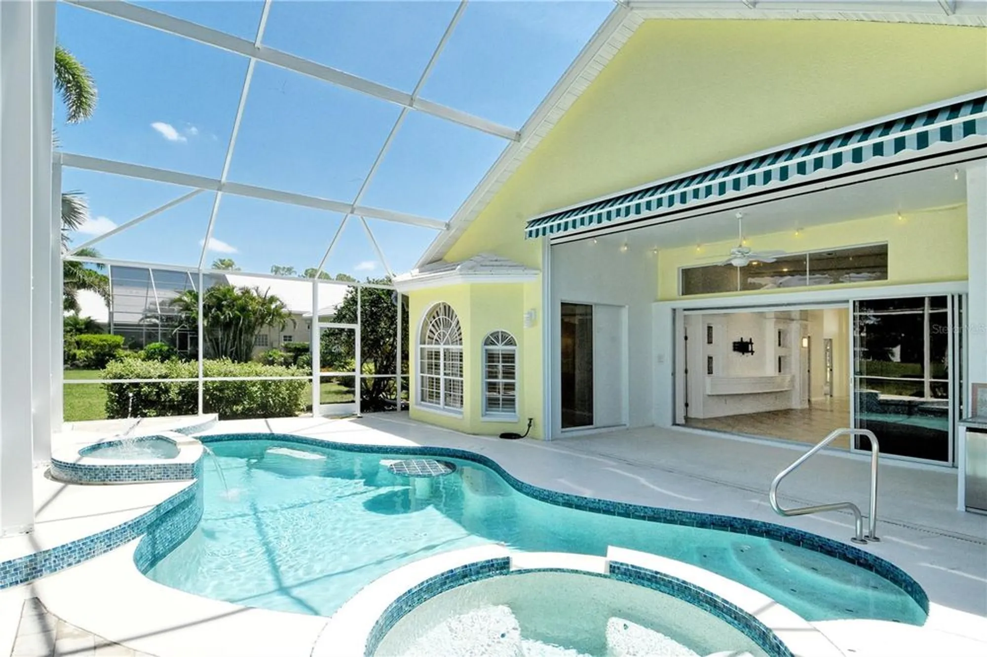 Property Slideshow image 41 of 52 | 340 bermuda ct 5, Venice, FL, 34293