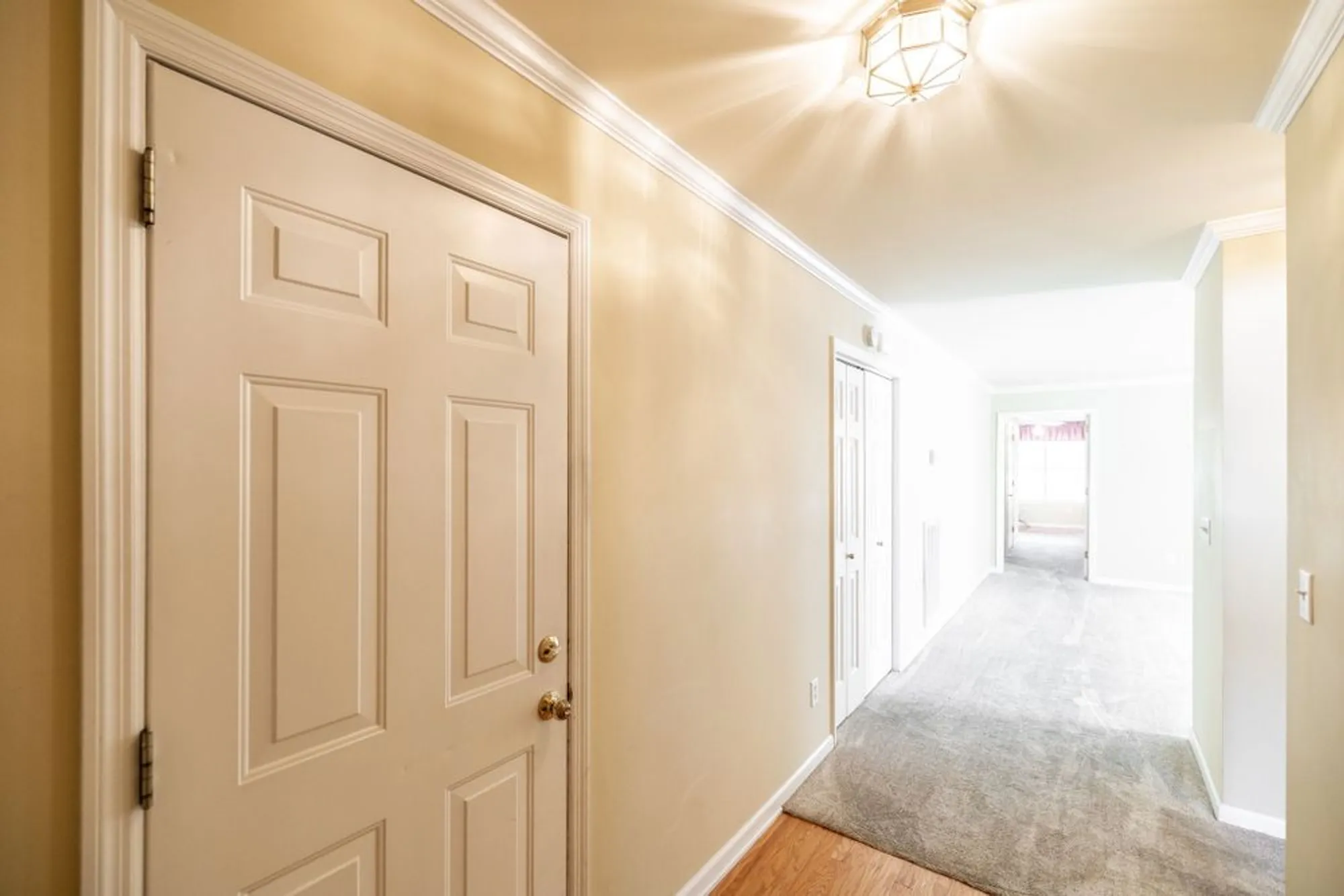 Property Slideshow image 5 of 54 | 115 newsom grn, Nashville, TN, 37221