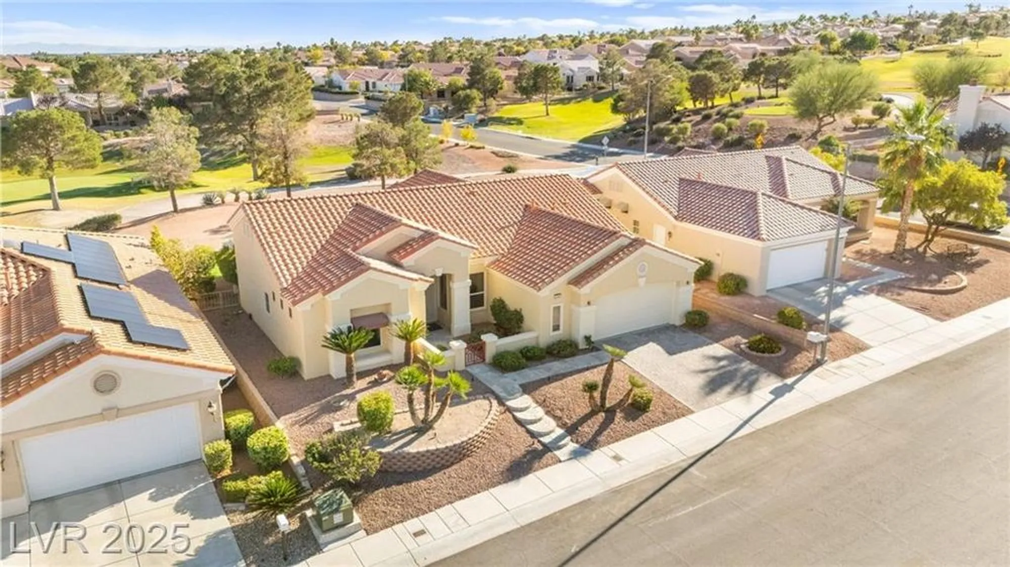 Property Slideshow image 79 of 99 | 3004 darby falls dr, Las Vegas, NV, 89134