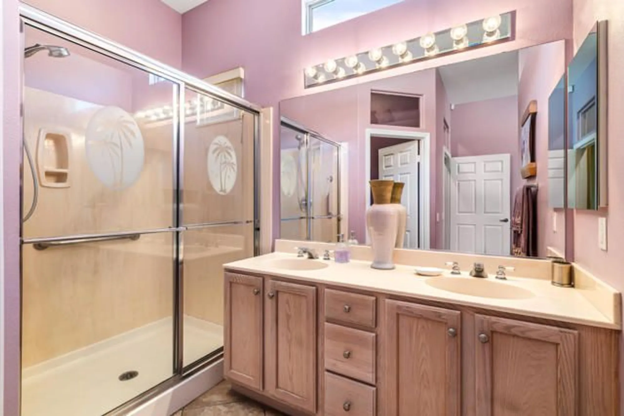 Property Slideshow image 22 of 51 | 43774 royal saint george dr, Indio, CA, 92201