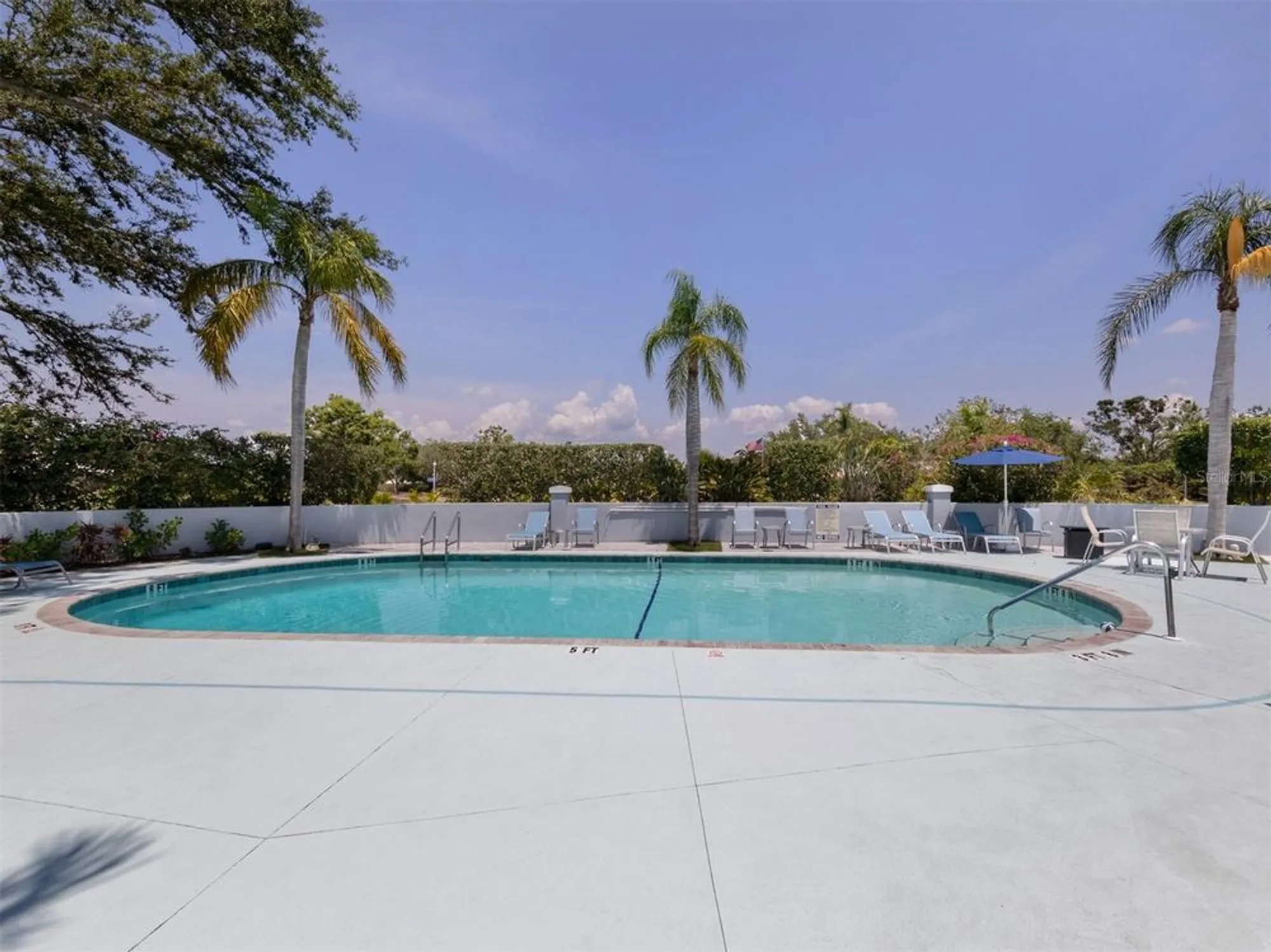 Property Slideshow image 37 of 83 | 503 clubside cir 47, Venice, FL, 34293