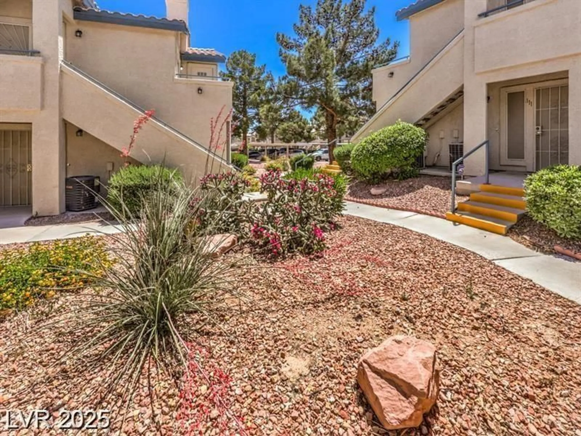 Property Slideshow image 36 of 41 | 3425 e russell rd 164, Las Vegas, NV, 89120