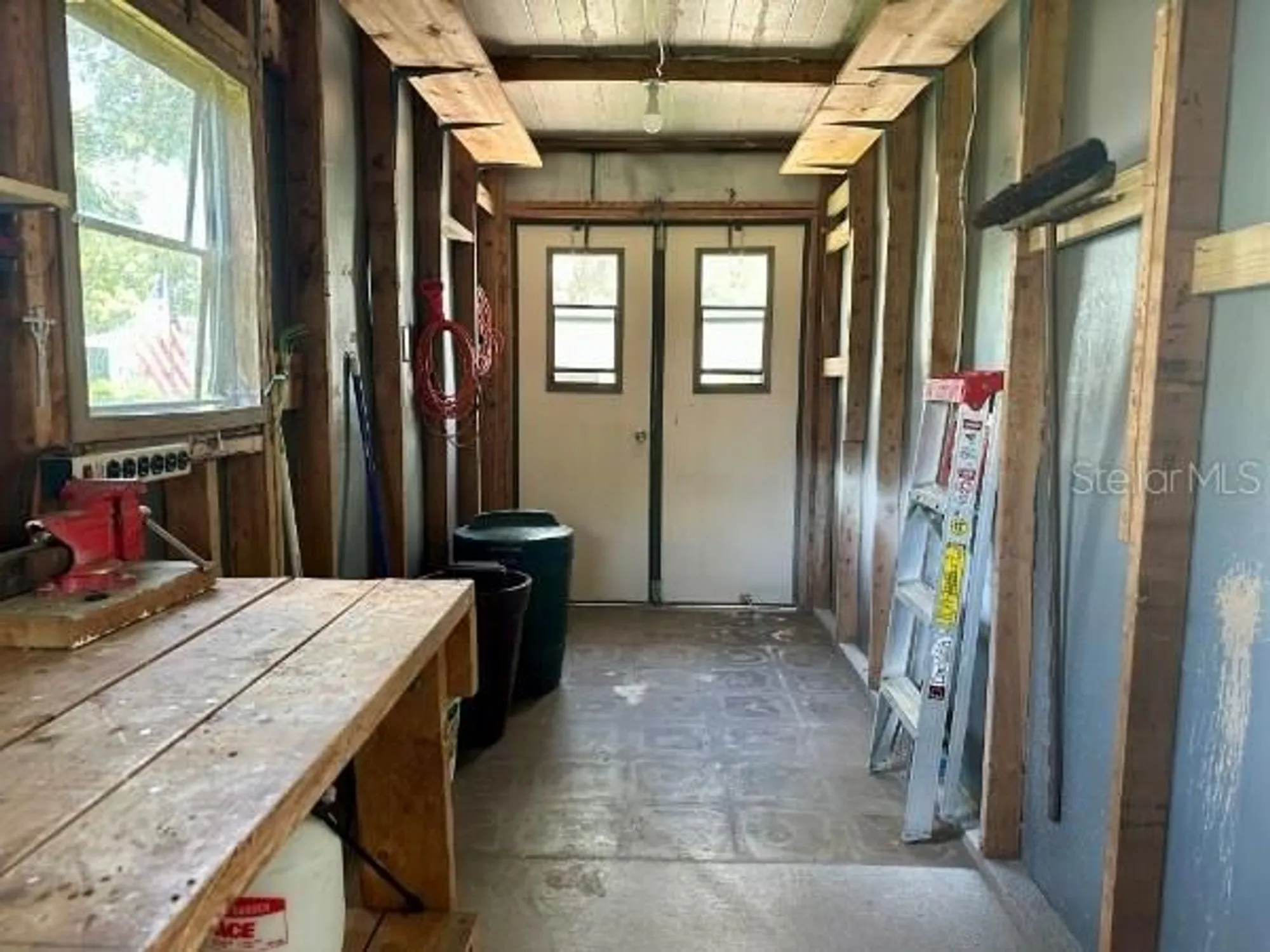 Property Slideshow image 21 of 24 | 902 rose ln, The Villages, FL, 32159