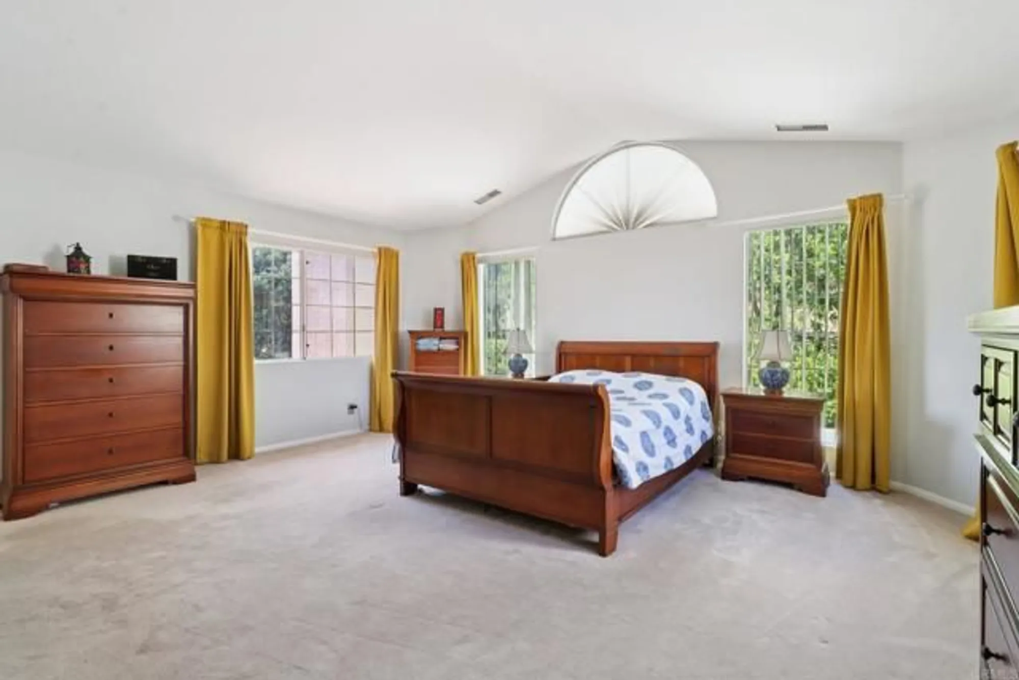 Property Slideshow image 19 of 42 | 9704 indian creek way, Escondido, CA, 92026