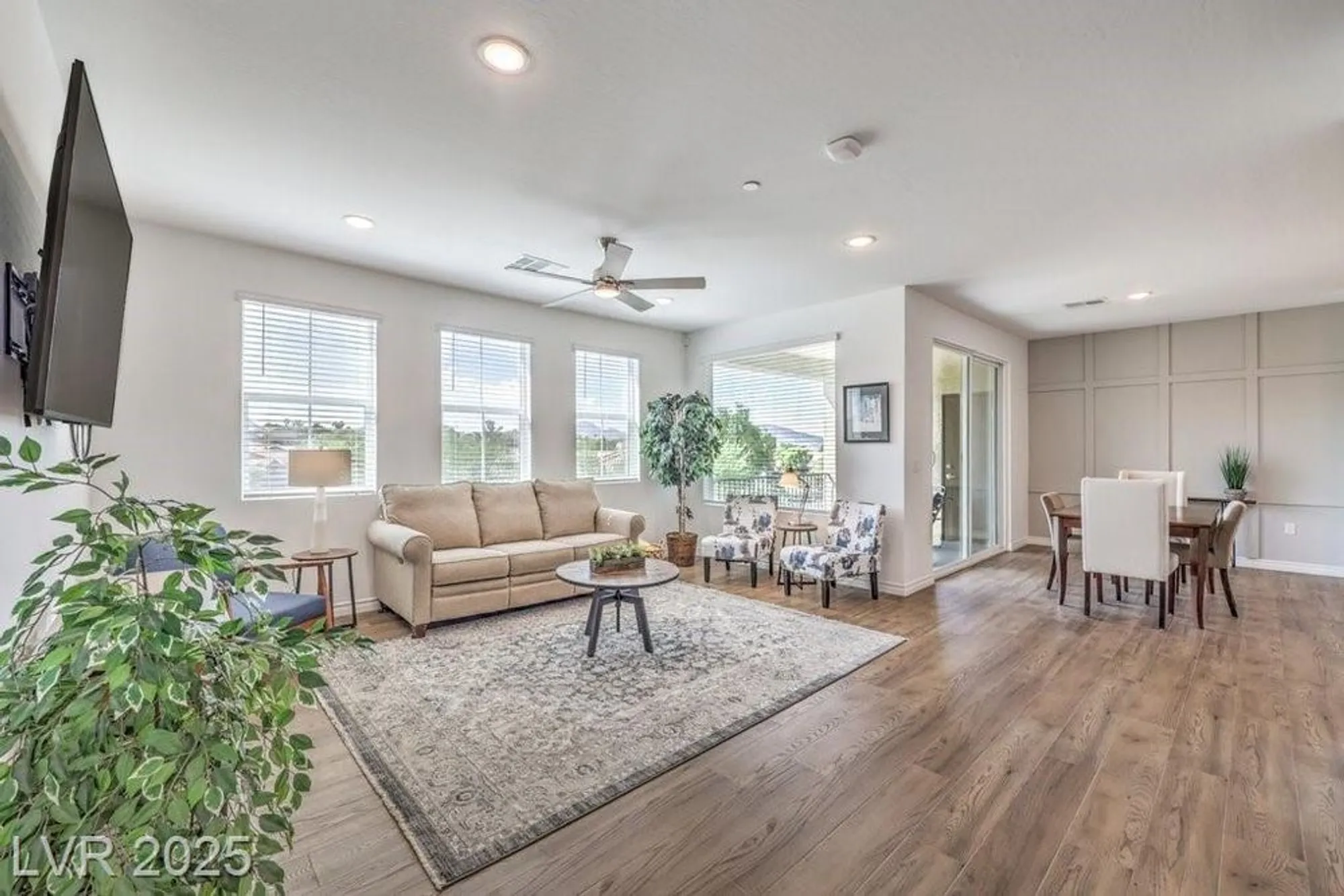 Property Slideshow image 29 of 70 | 2555 hampton rd 10303, Henderson, NV, 89052