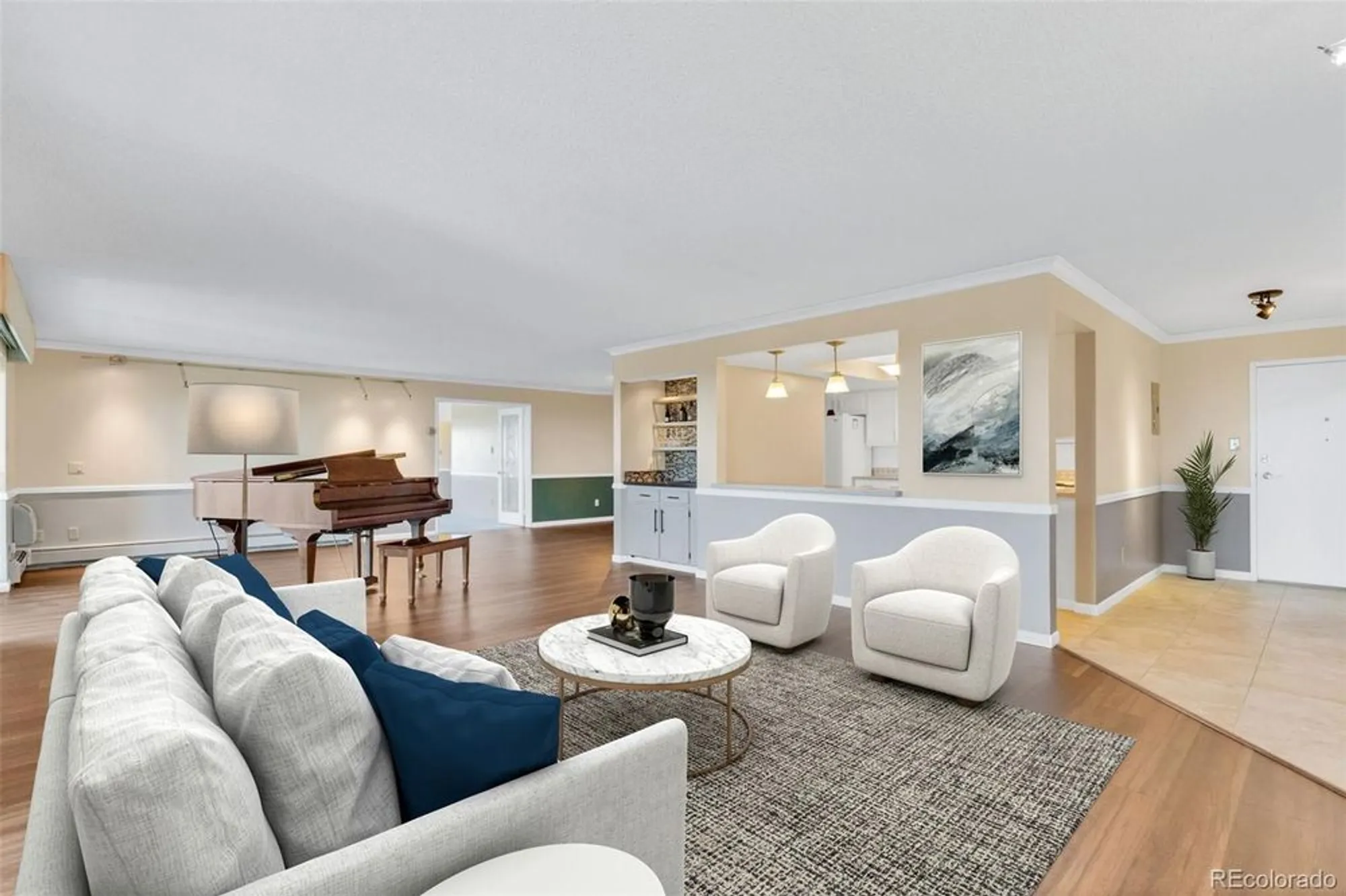 Property Slideshow image 2 of 50 | 14390 e marina dr apt 606, Aurora, CO, 80014