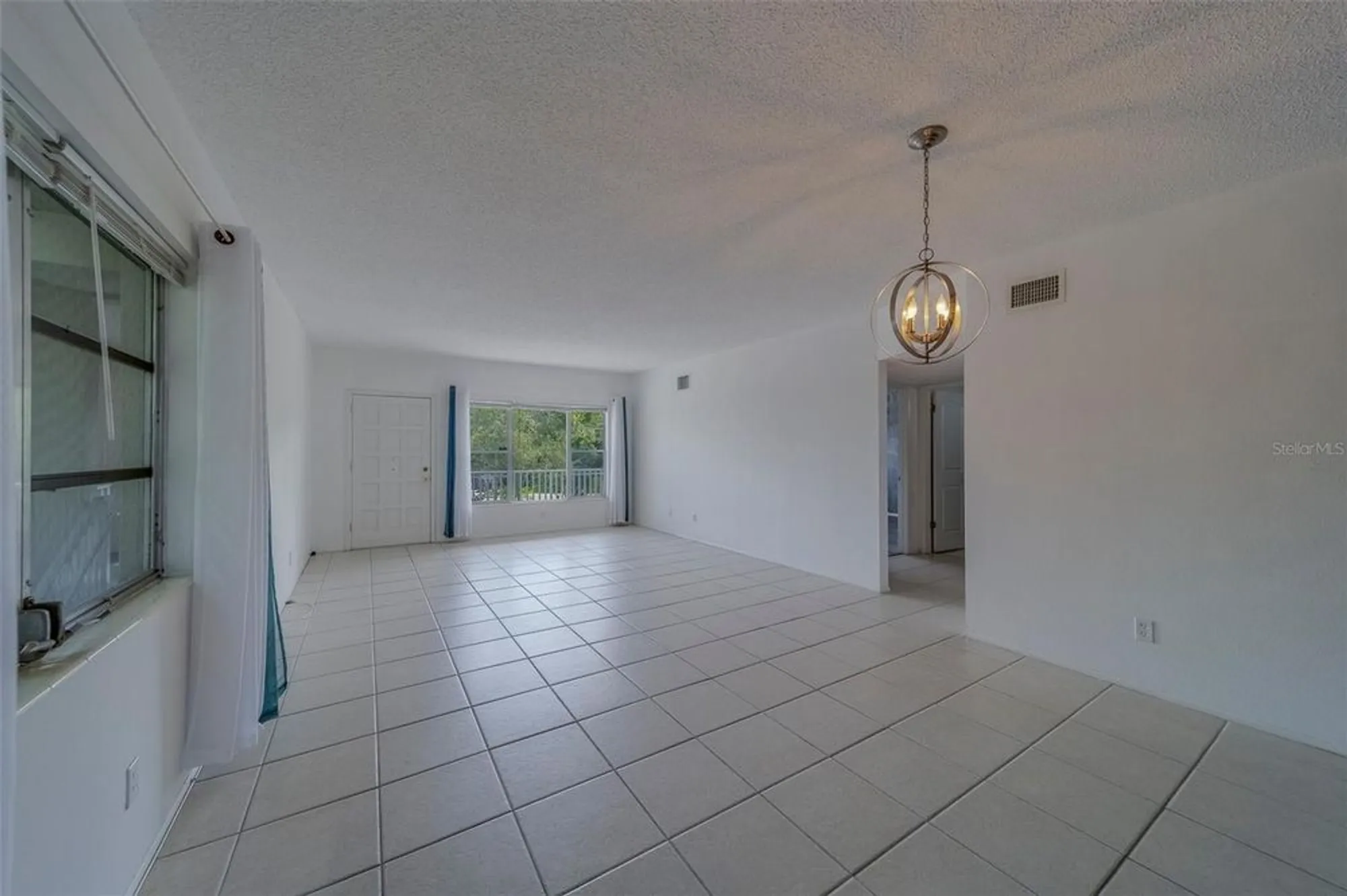 Property Slideshow image 14 of 85 | 2441 persian dr apt 61, Clearwater, FL, 33763
