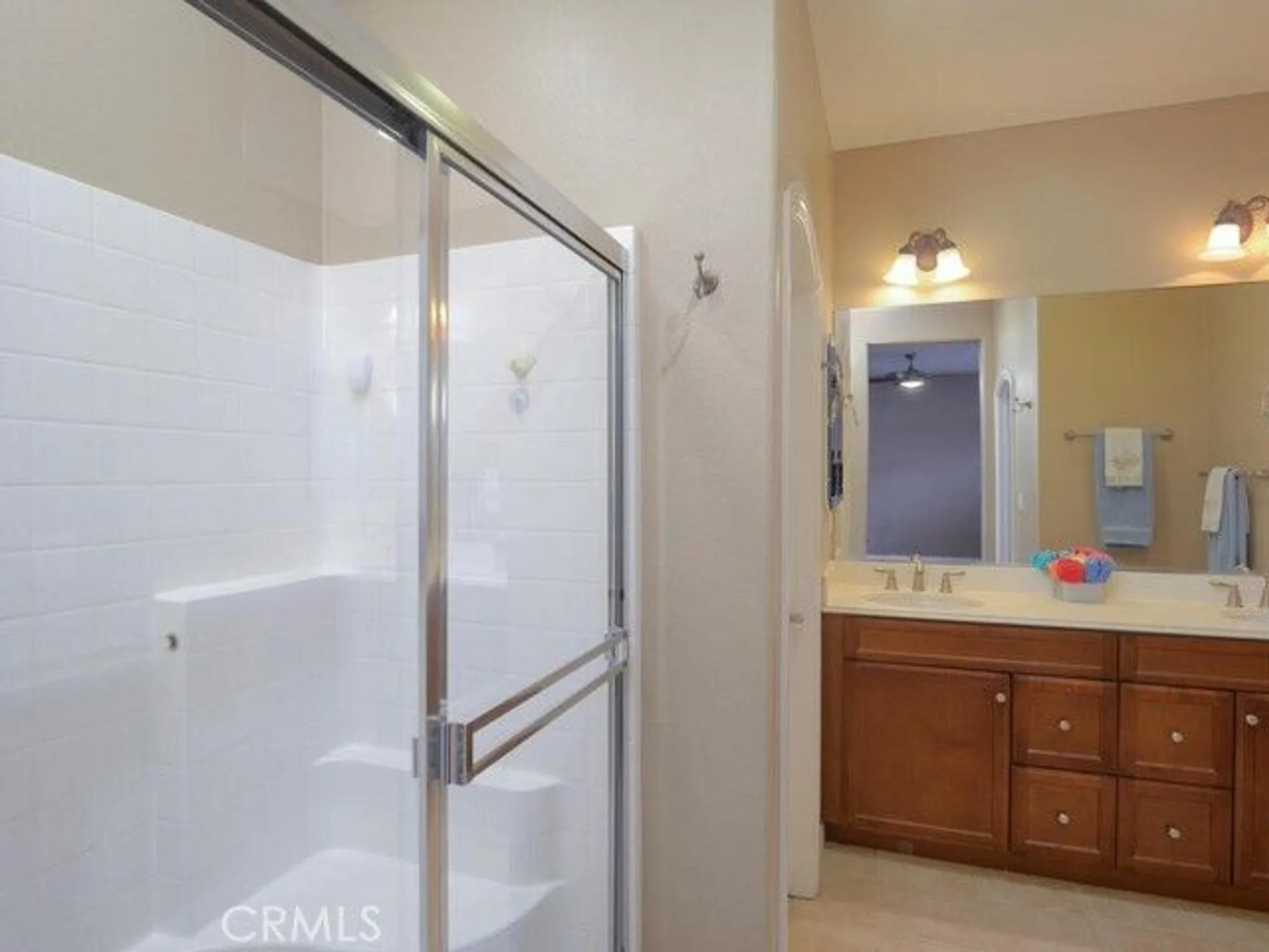 Property Slideshow image 11 of 36 | 128 lopez way, Hemet, CA, 92545