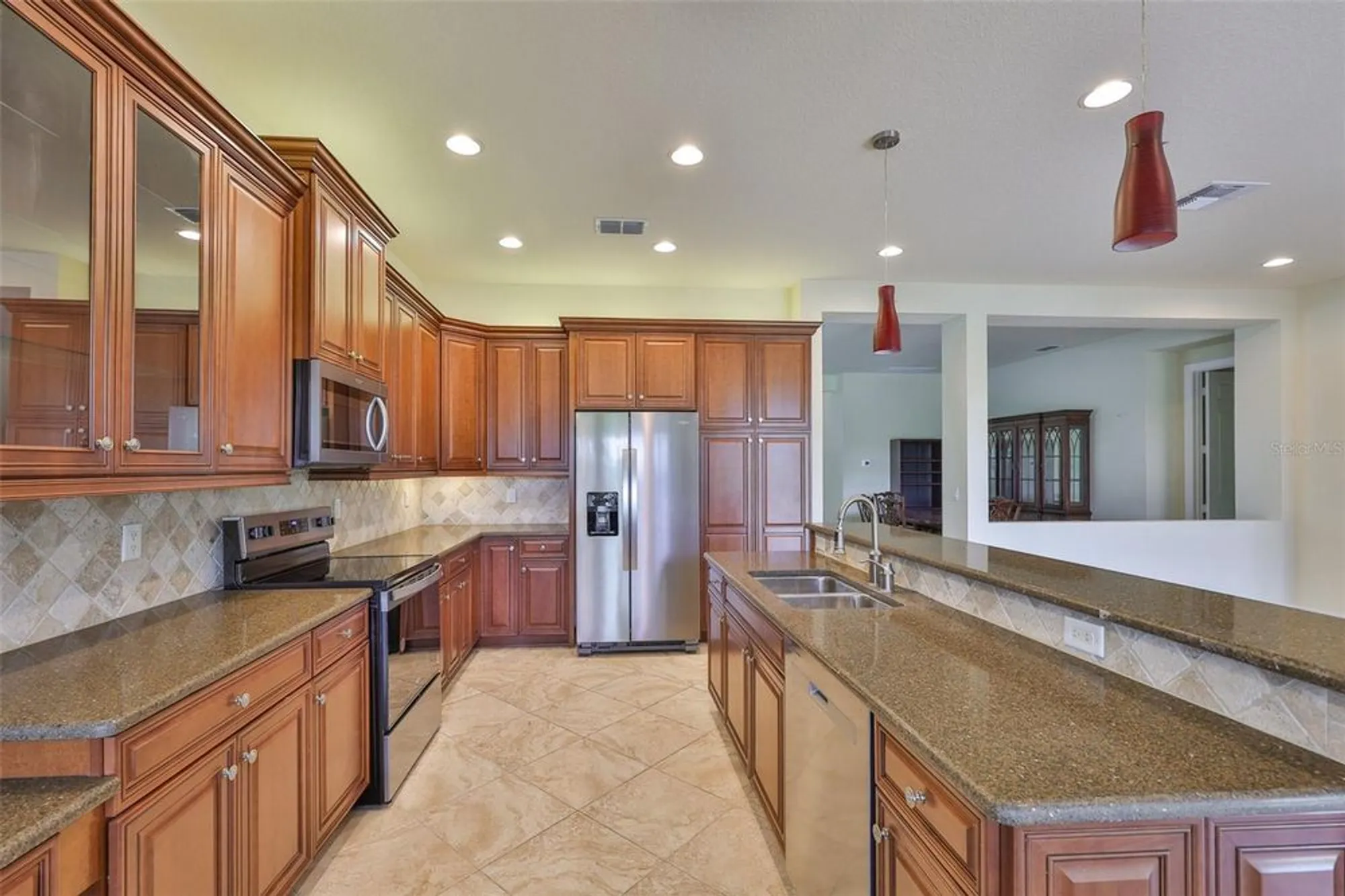 Property Slideshow image 16 of 75 | 16227 cape coral dr, Wimauma, FL, 33598