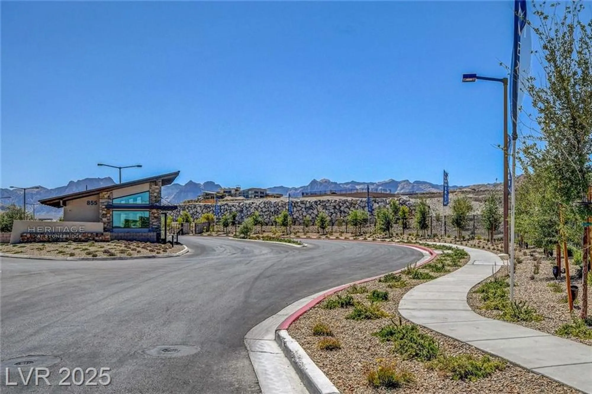 Property Slideshow image 52 of 67 | 912 allister fields ln, Las Vegas, NV, 89138