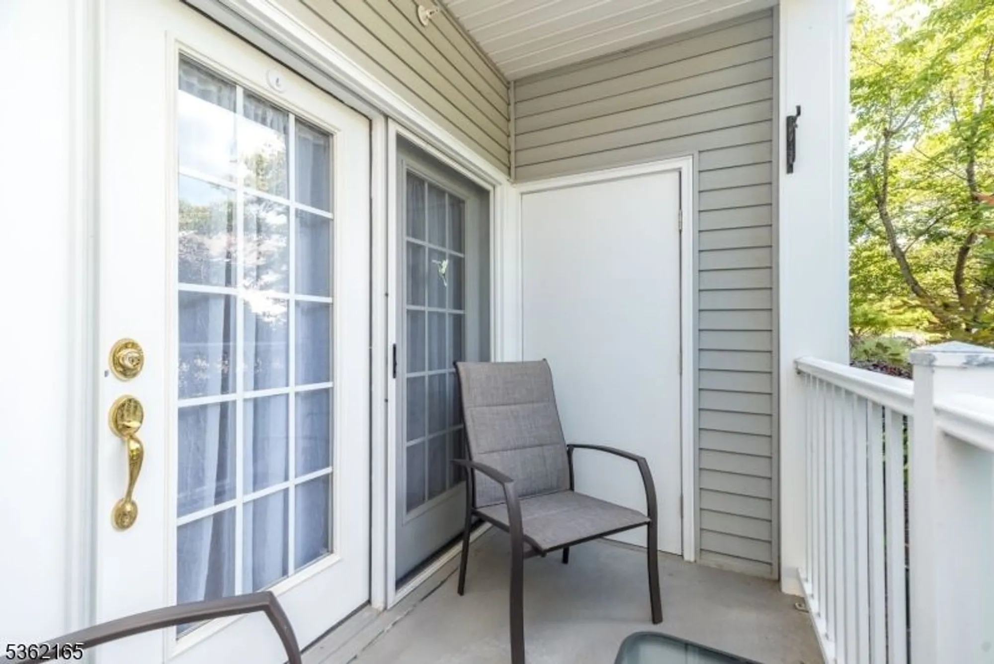 Property Slideshow image 11 of 22 | 5017 brookfield glen dr # 17, Belvidere, NJ, 07823