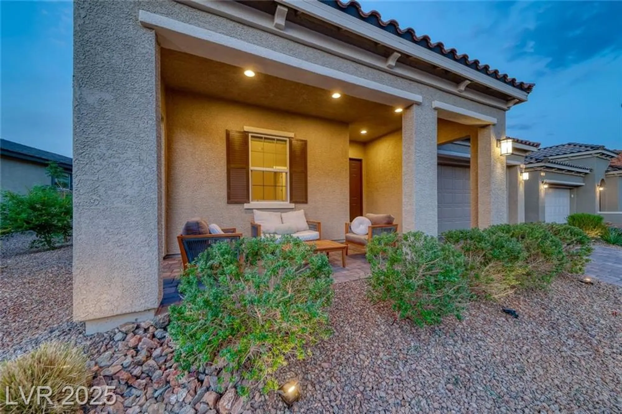 Property Slideshow image 6 of 78 | 32 tatahatso point st, Henderson, NV, 89011