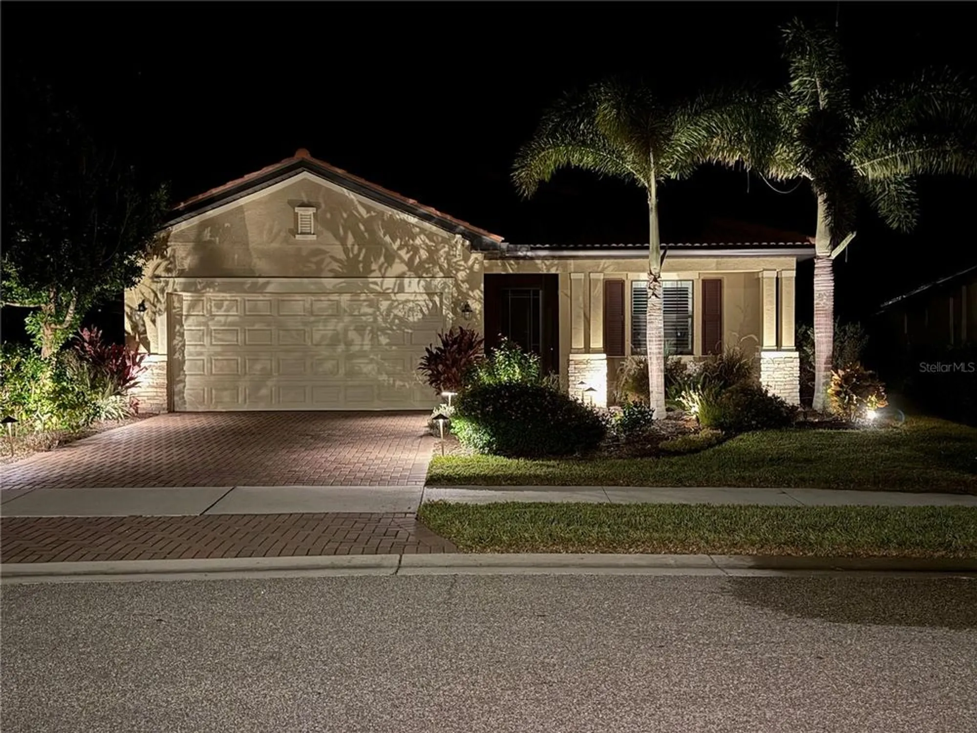 Property Slideshow image 1 of 87 | 10196 crooked creek dr, Venice, FL, 34293