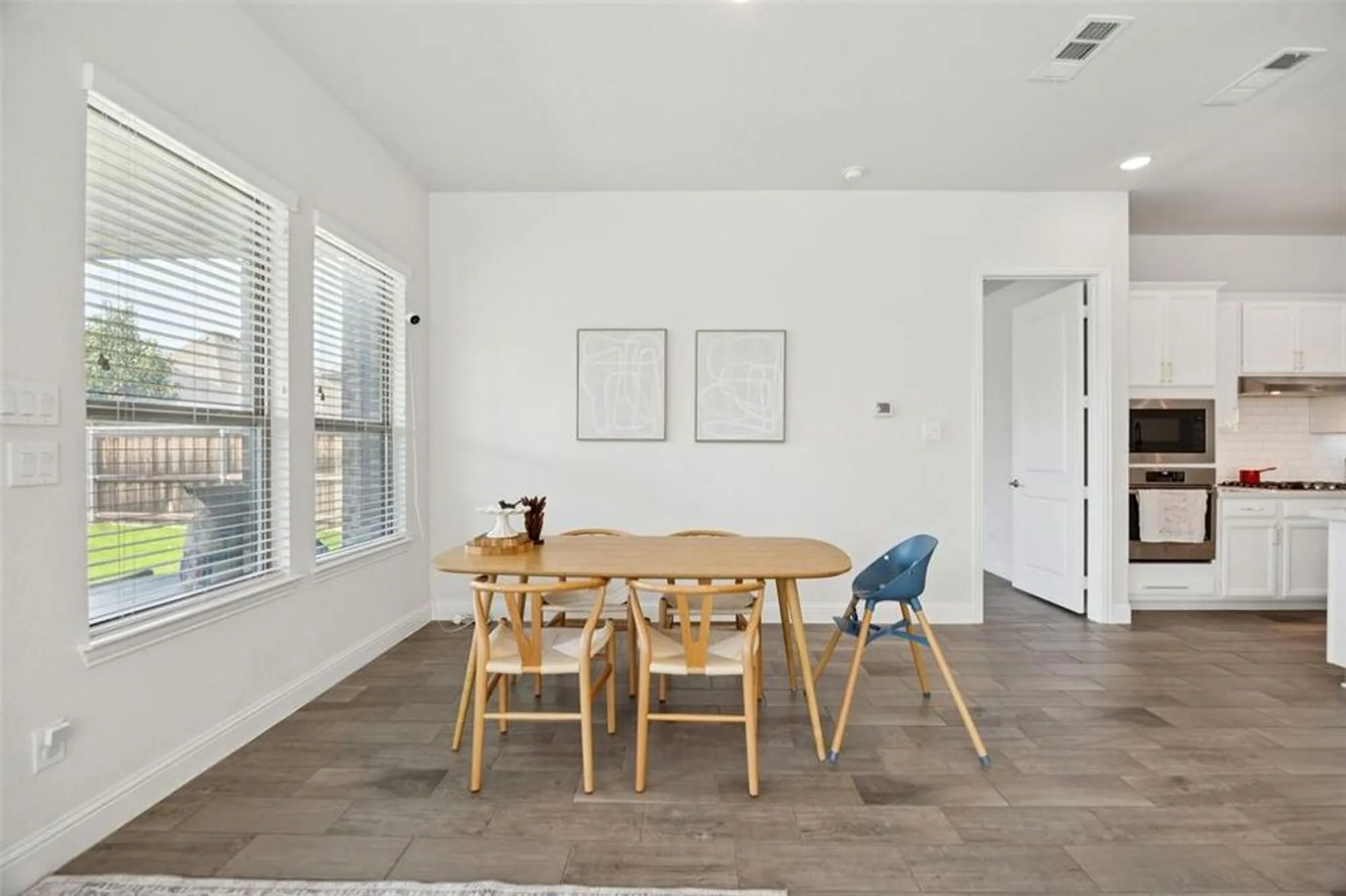 Property Slideshow image 11 of 33 | 2732 promenade, The Colony, TX, 75056