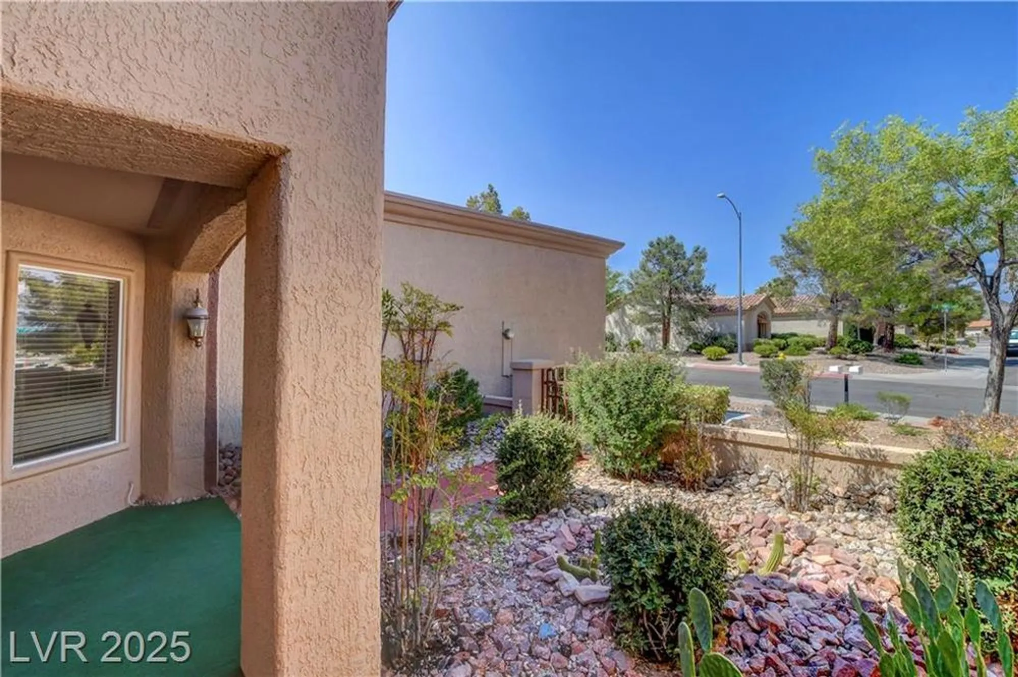 Property Slideshow image 7 of 58 | 9929 hemet dr, Las Vegas, NV, 89134